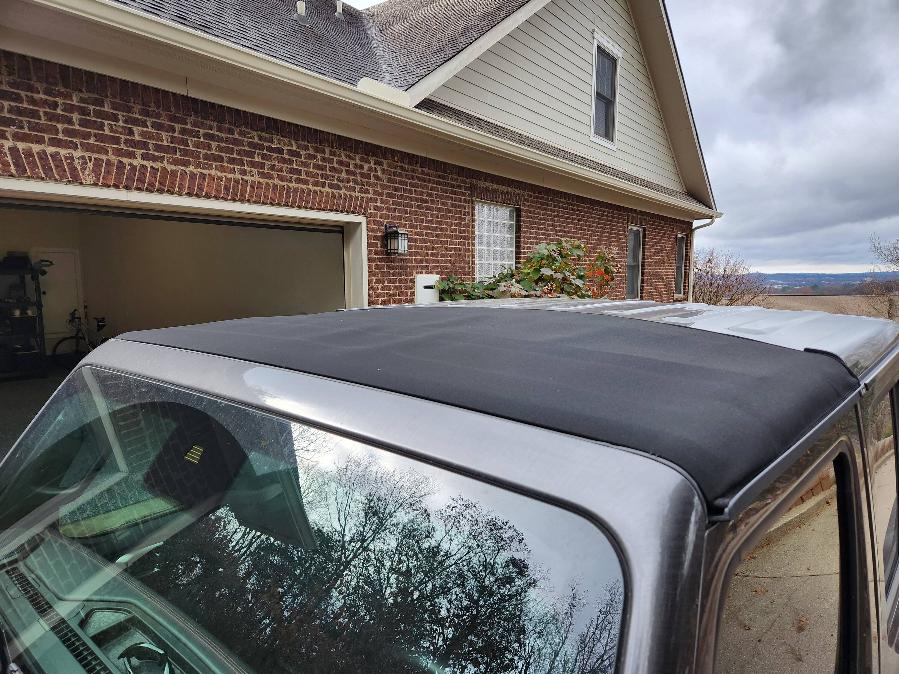 Jeep Gladiator Bestop Sunrider Premium Black Twill for Jeep Gladiator 20231209_100151