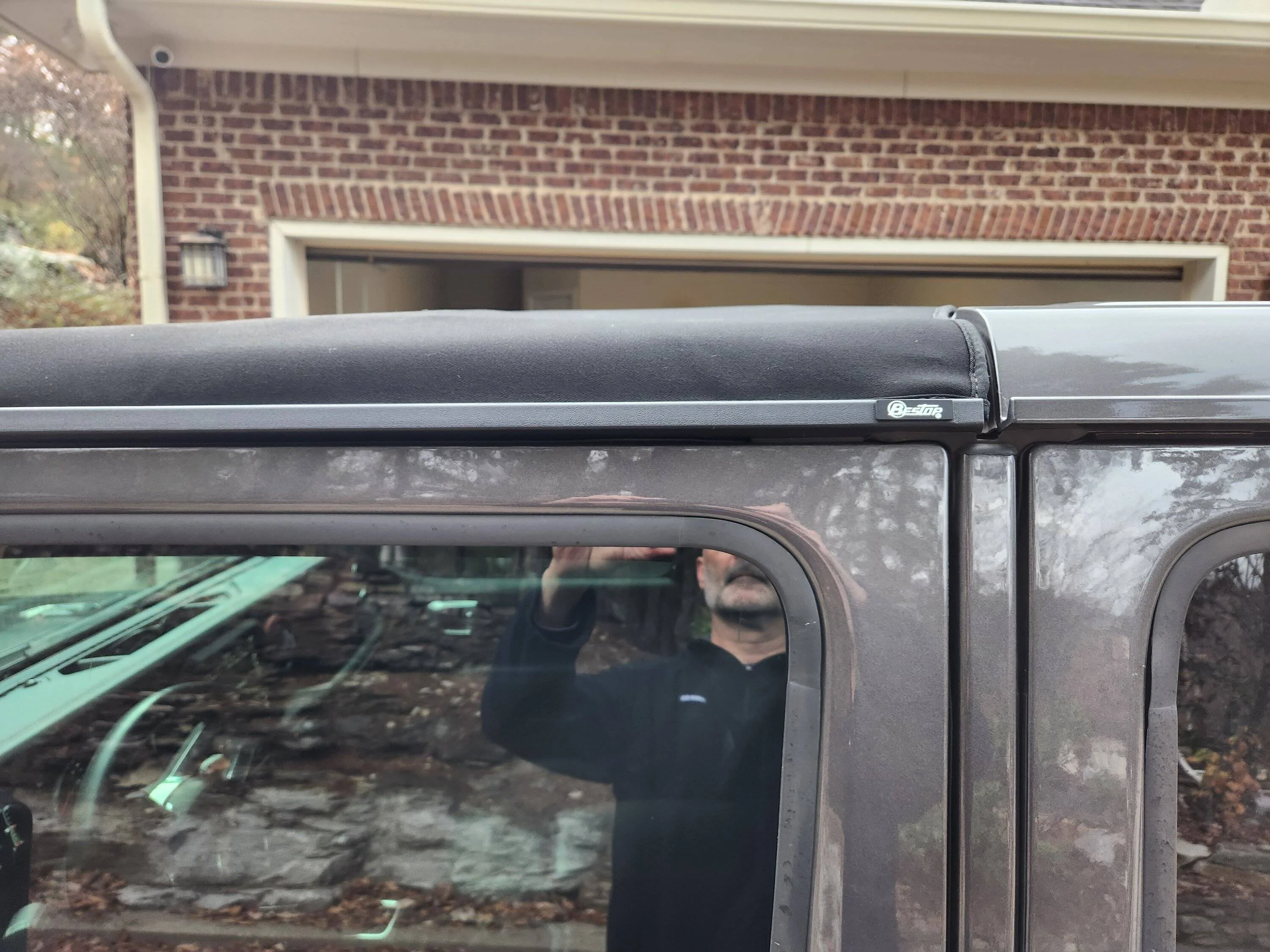 Jeep Gladiator Bestop Sunrider Premium Black Twill for Jeep Gladiator 20231209_100159