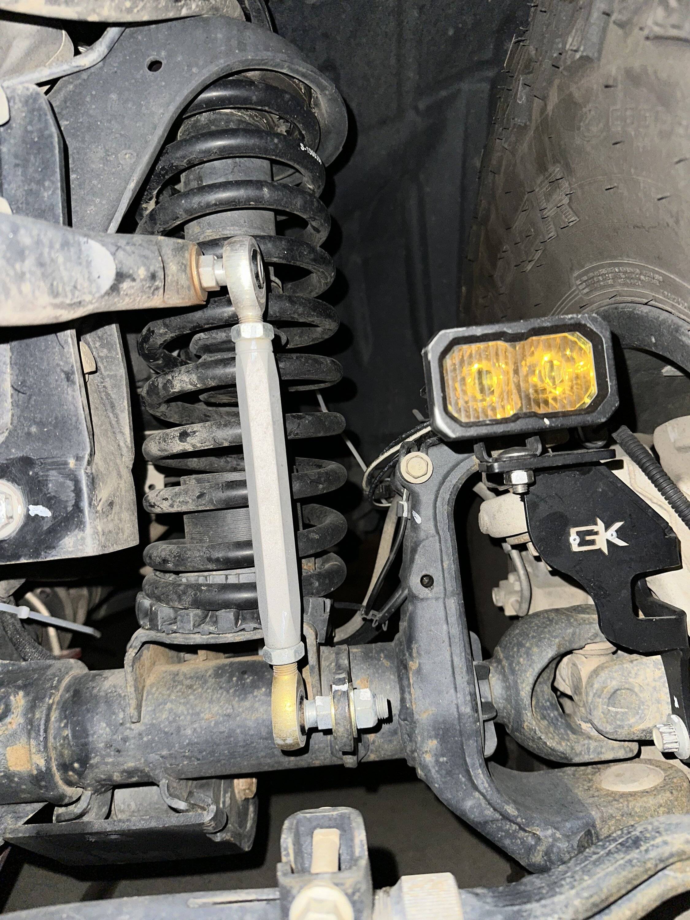 Jeep Gladiator EVO MFG sway bar end links IMG_6164