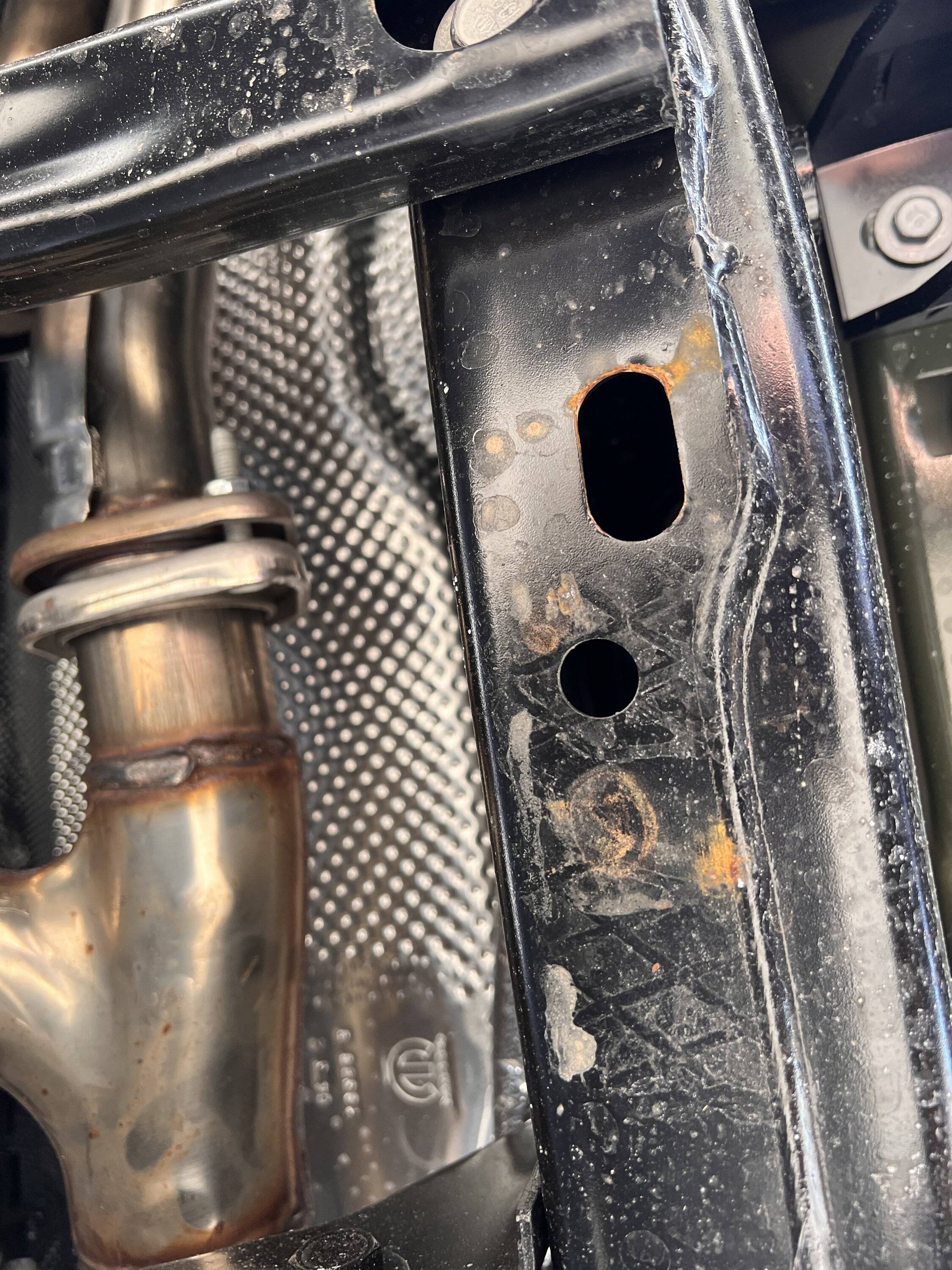 Jeep Gladiator Frame Damage on Newly Purchased Gladiator IMG_4611