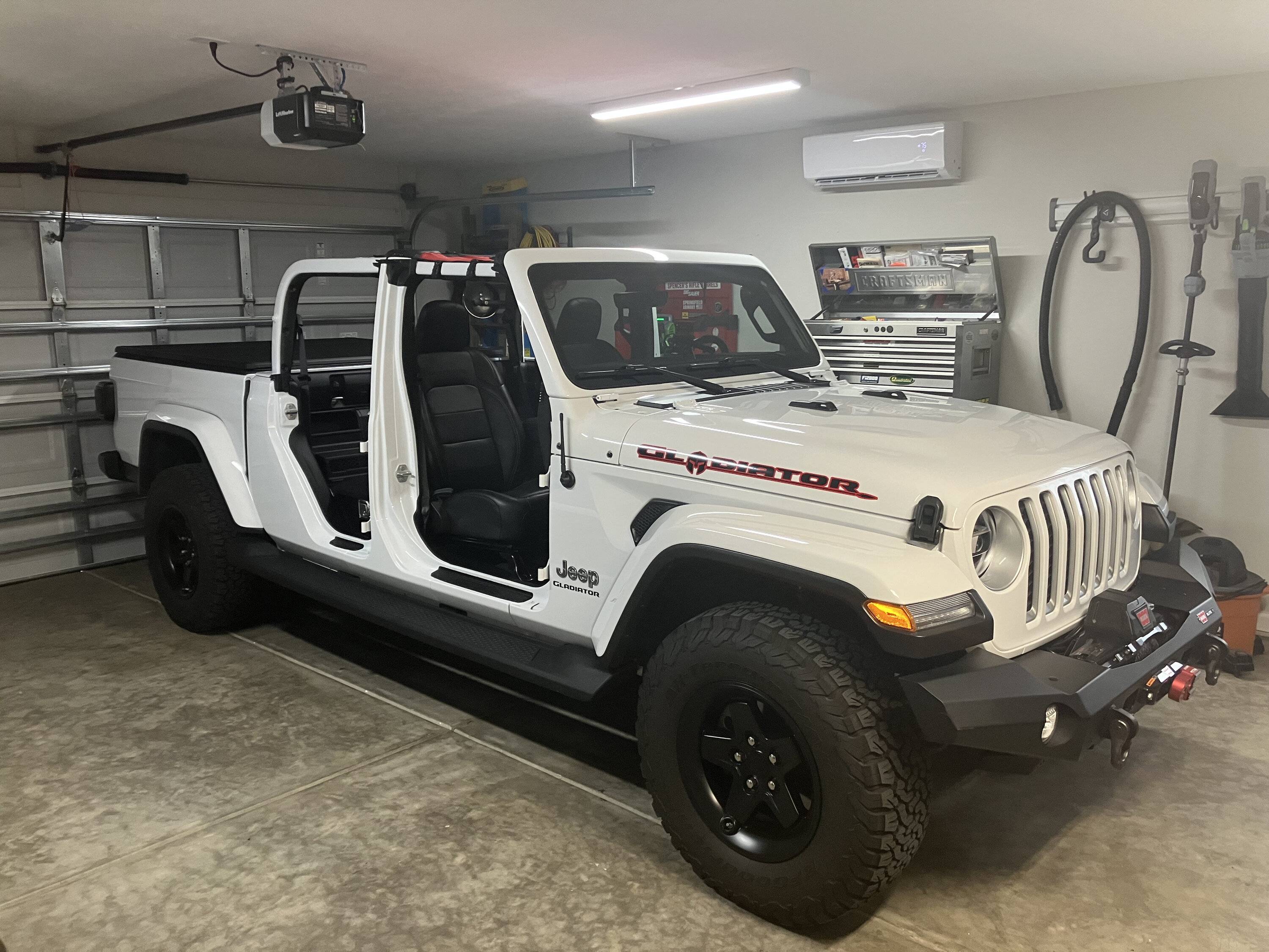 Jeep Gladiator Happy Fri-yay!!! Let's see those naked (JEEP) photos! **Admin Warning: No Nudity allowed** IMG_4042