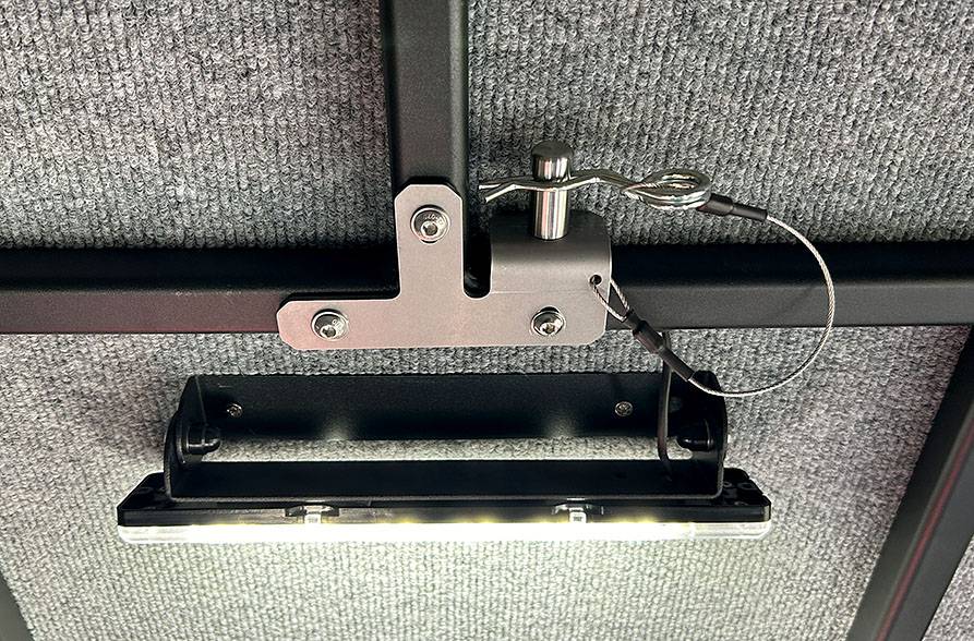 Jeep Gladiator Alu-Cab Canopy Camper Roll Call AC-TABLEMOUNT-0001-02