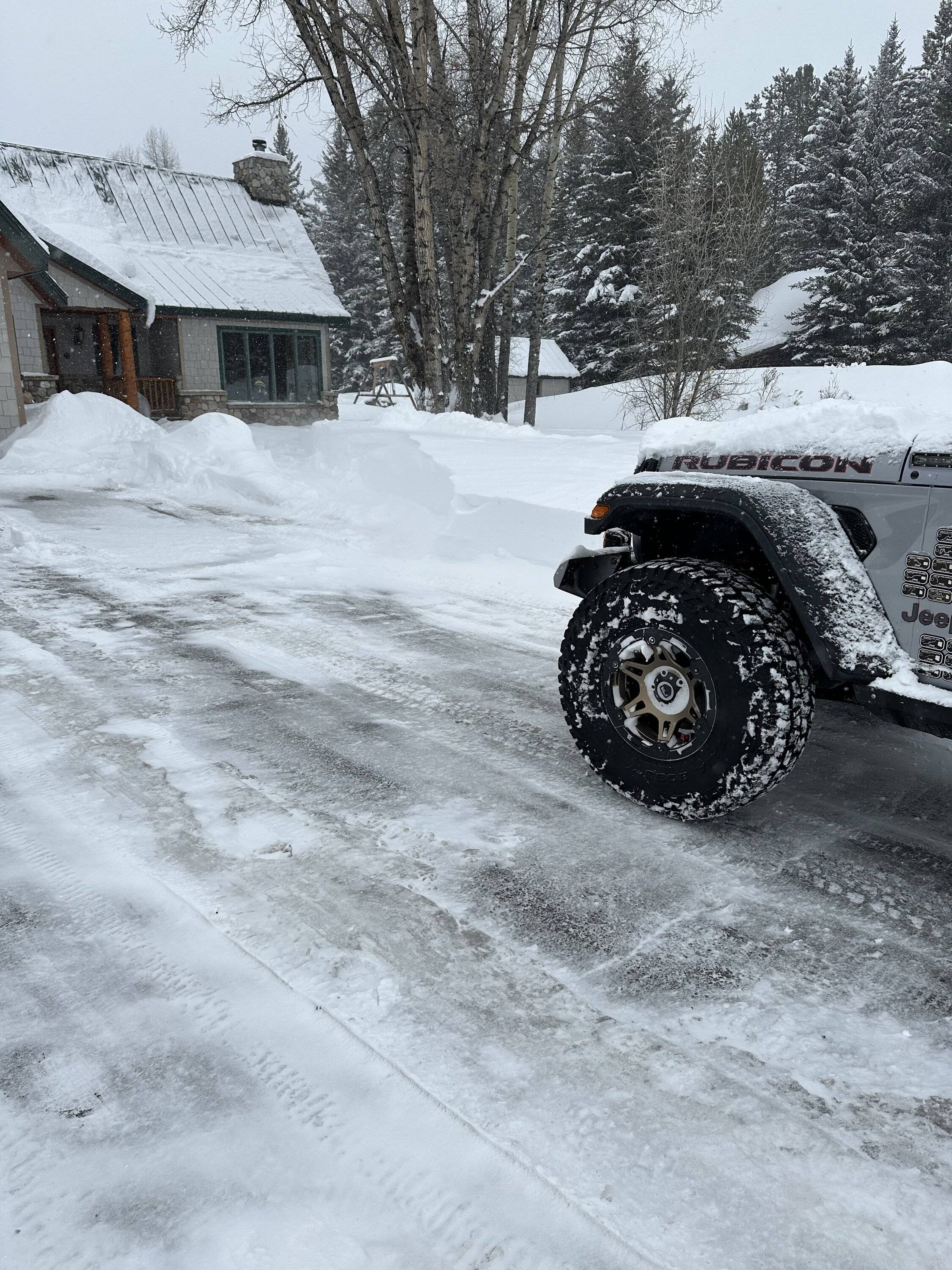 Jeep Gladiator Happy Wednesday!!! Let's see those ? Ice/ Sn❄w photos!!! IMG_8295