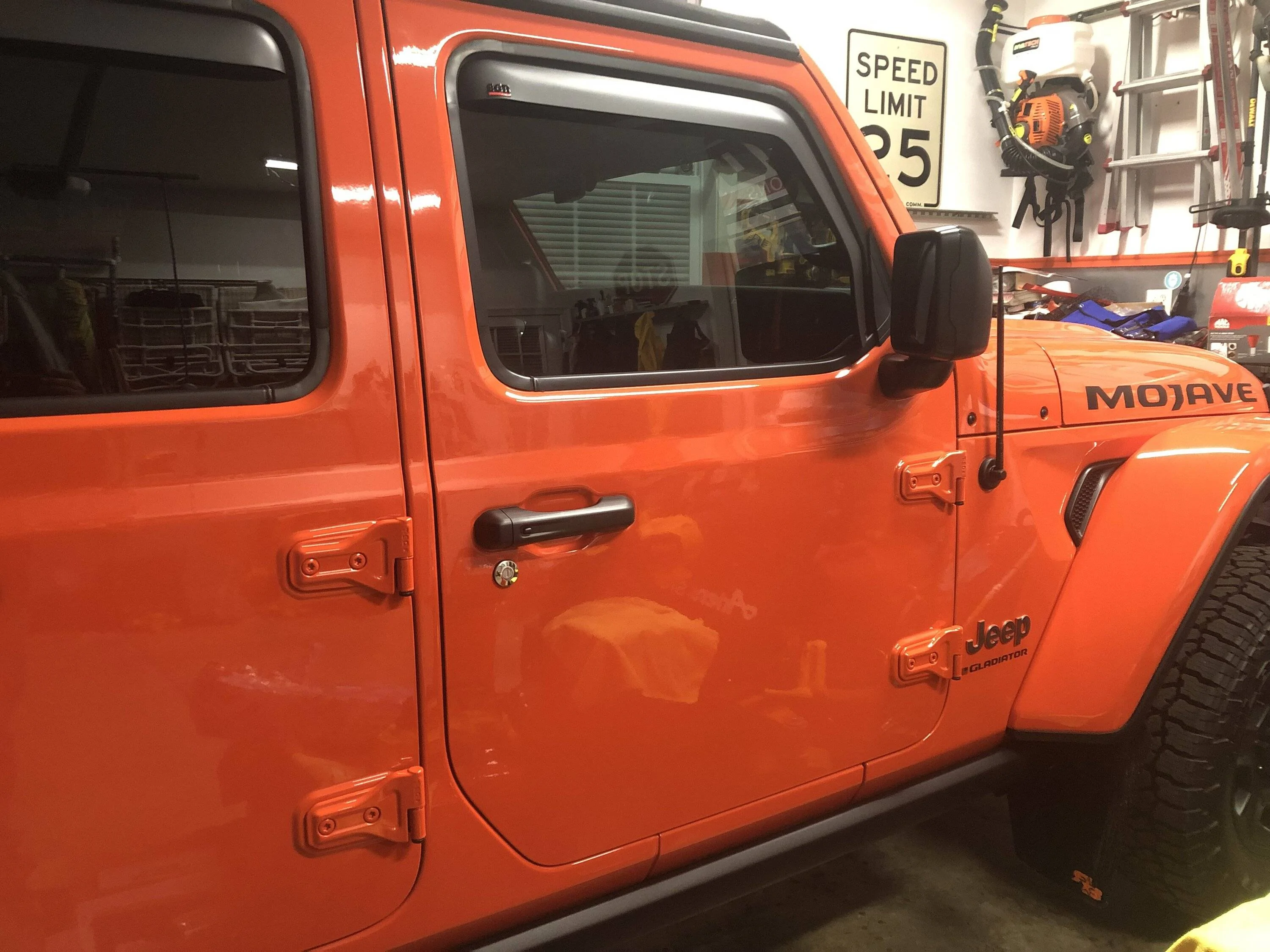 Jeep Gladiator Building Nemo - A Punk'n Mojave shoreline adventure IMG_5837