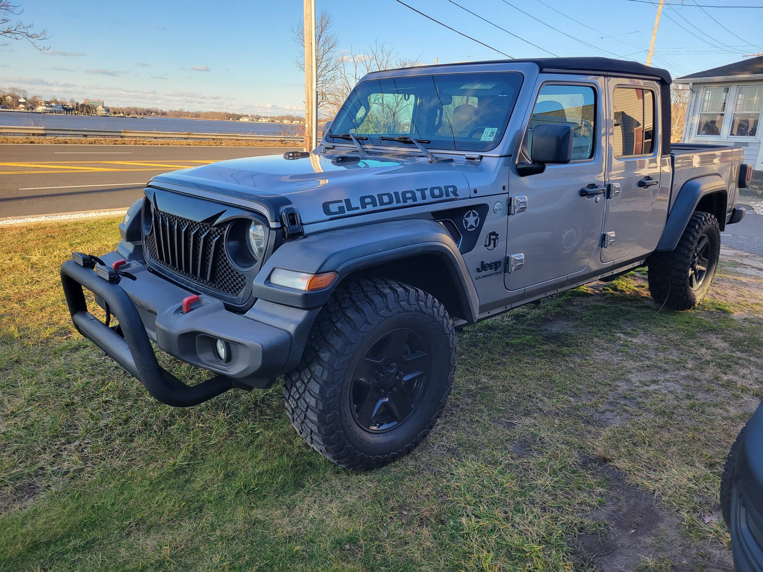 Jeep Gladiator 2020 gladiator sport s radio options 20240113_154501