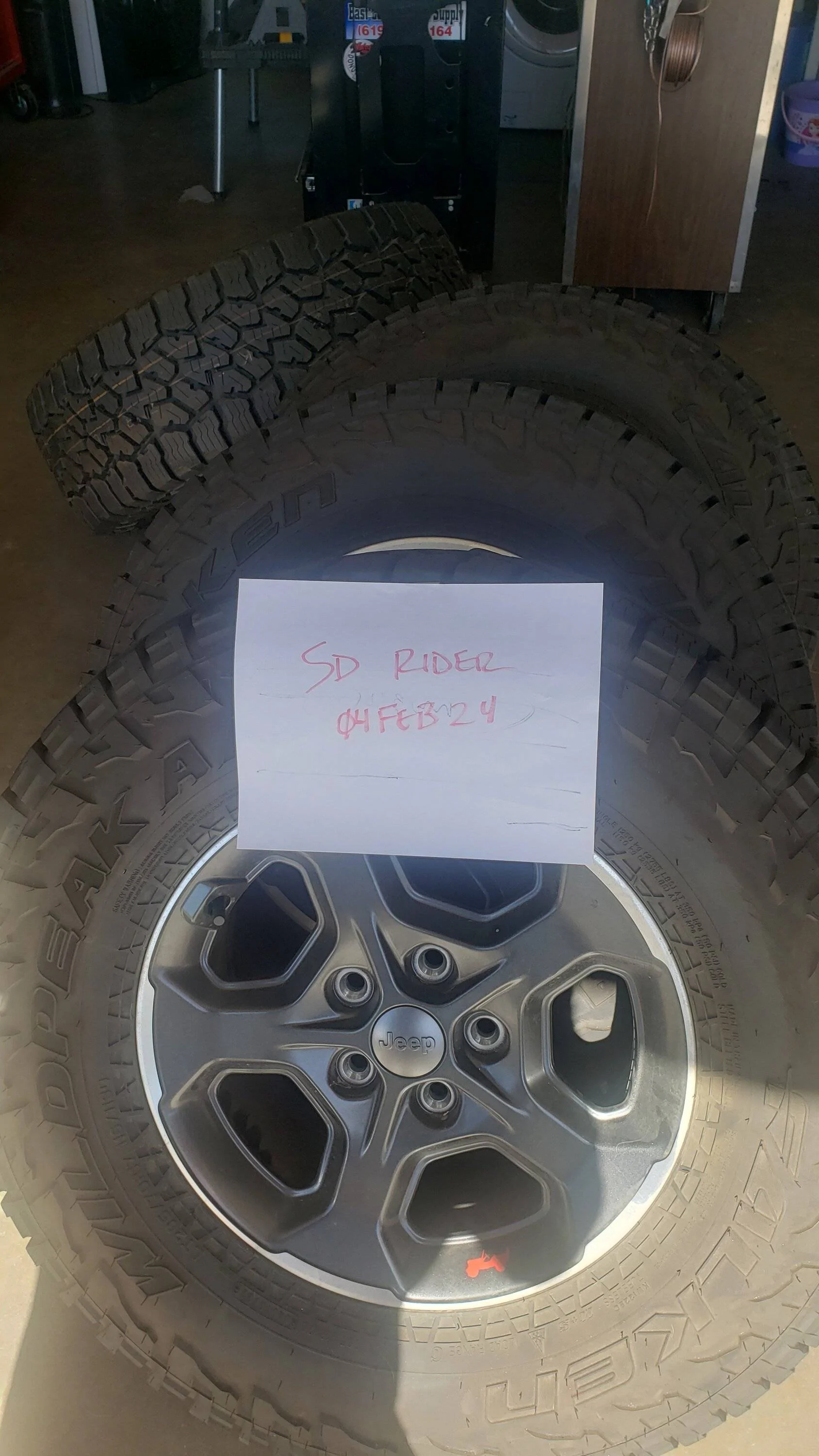 Jeep Gladiator SOLD - 2023 JTR Stock Suspension -  $500 or best offer. 20240204_123457