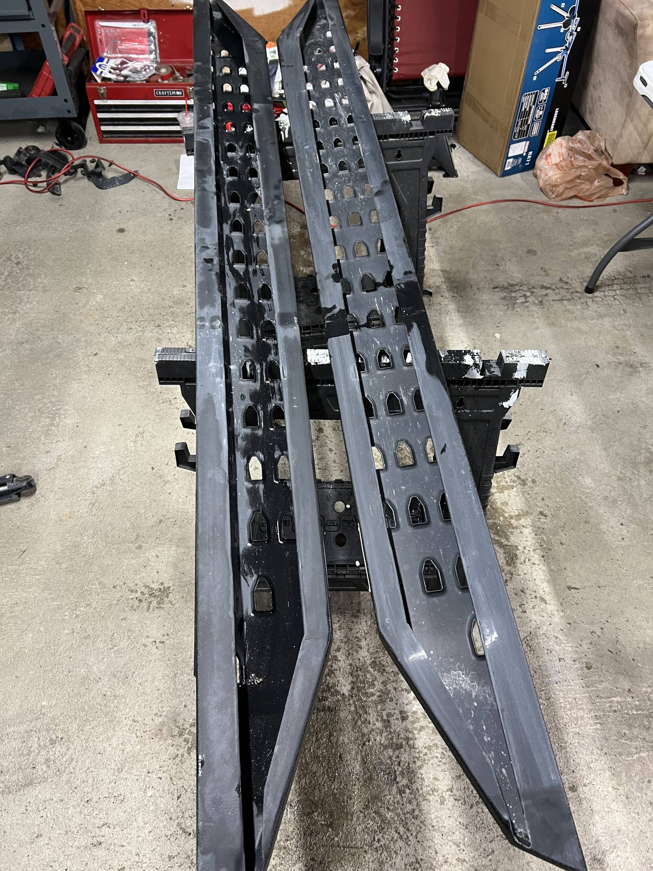 Jeep Gladiator Go Rhino 69451687T RB20 Running Boards in Bed Liner Coating IMG_0121