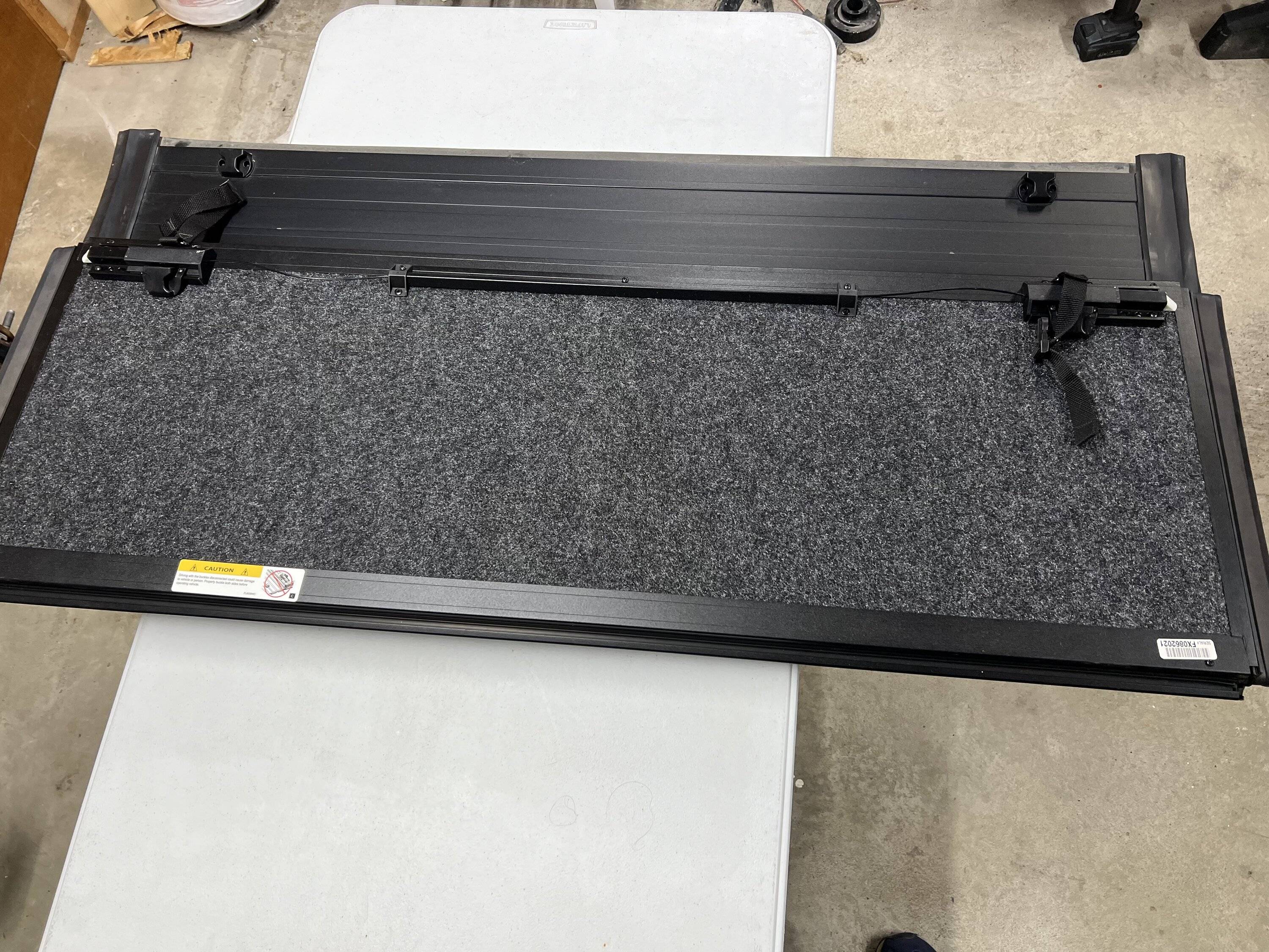 Jeep Gladiator Undercover UX32010 Ultra Flex Hard Tonneau Cover IMG_0113