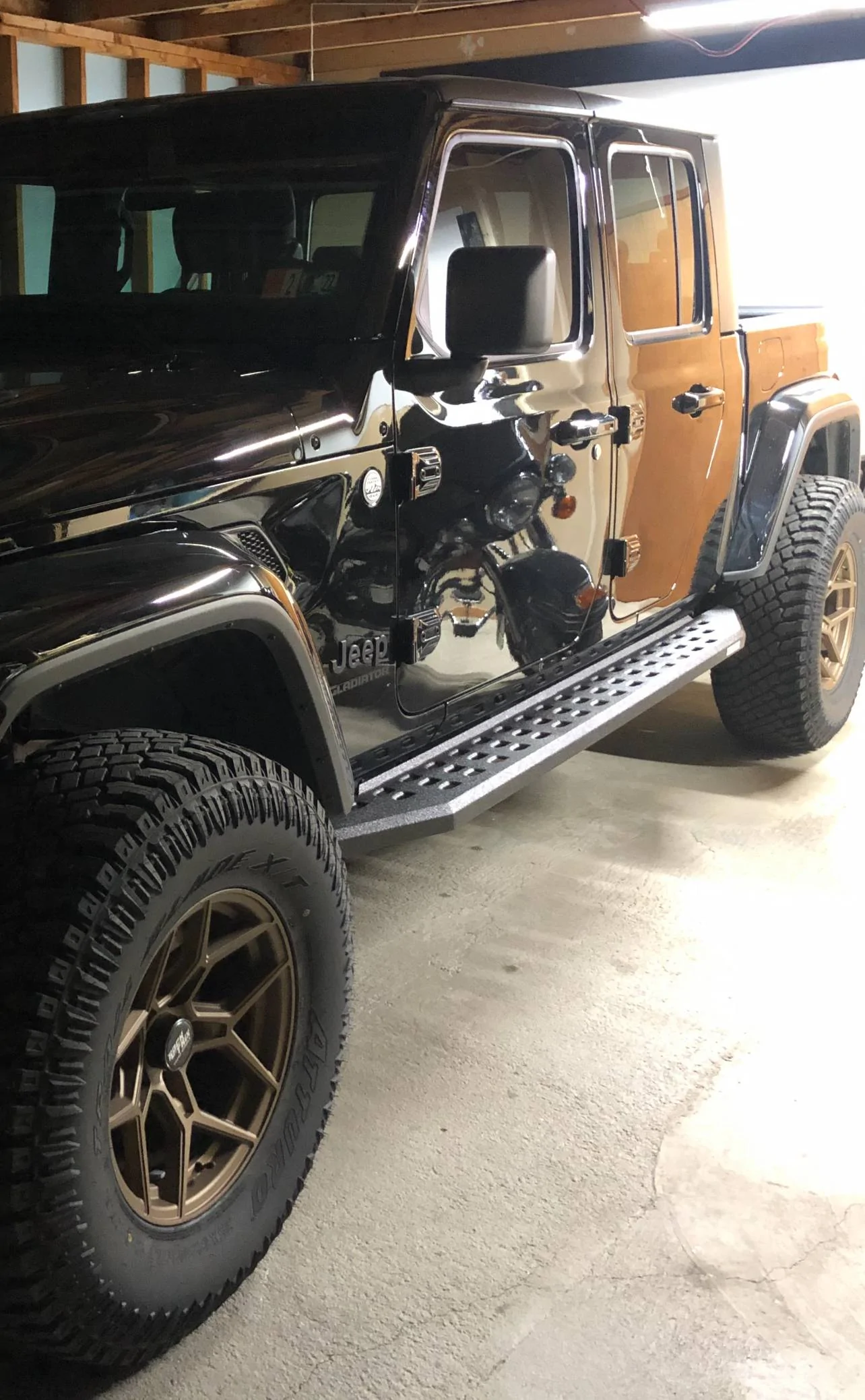 Jeep Gladiator Go Rhino 69451687T RB20 Running Boards in Bed Liner Coating IMG_0132