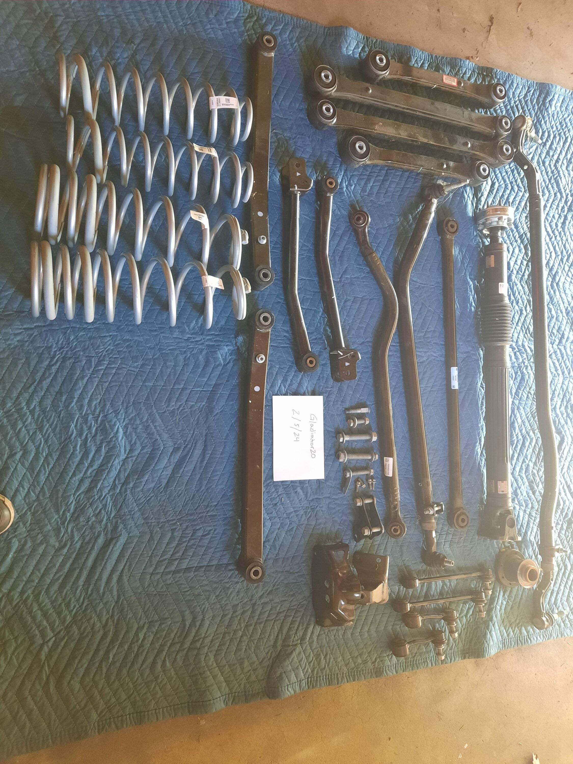 Jeep Gladiator 2021 Mojave Stock Take Offs (NO Shocks) 20240205_095708