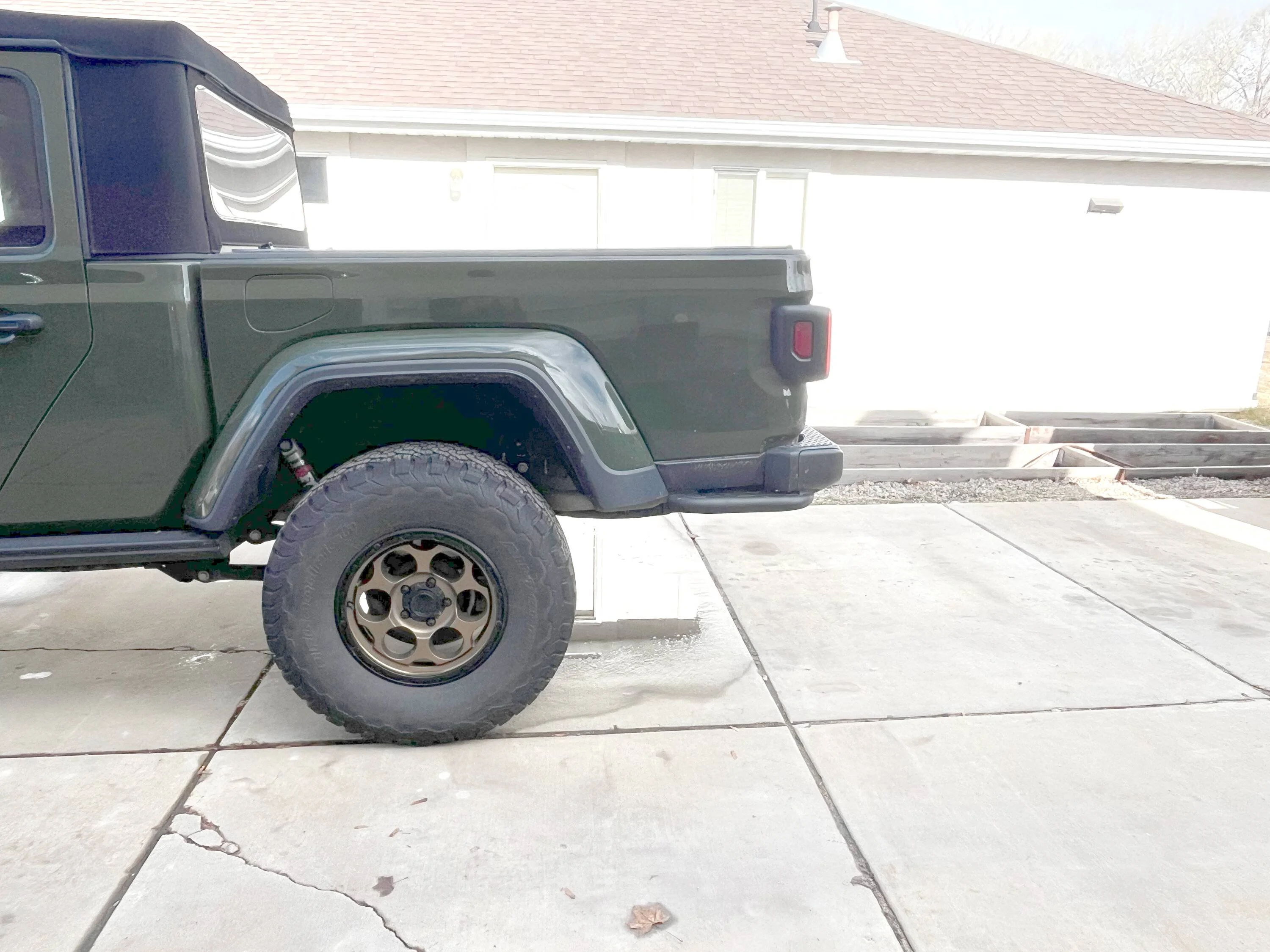 Jeep Gladiator Bestop Granite Series 60% Off Deal IMG_0133