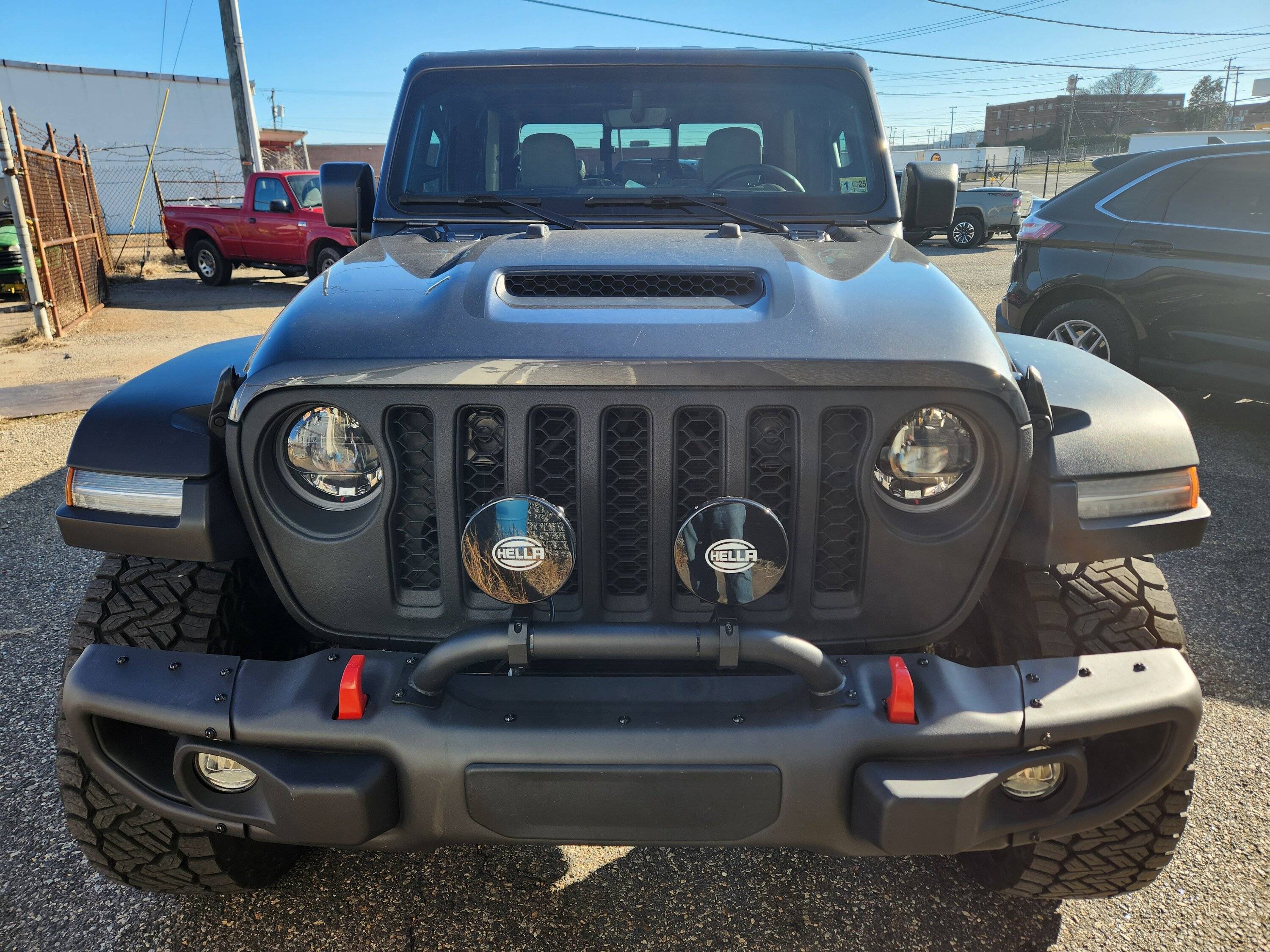 Jeep Gladiator 3 lights...air restrictions? 2 lights