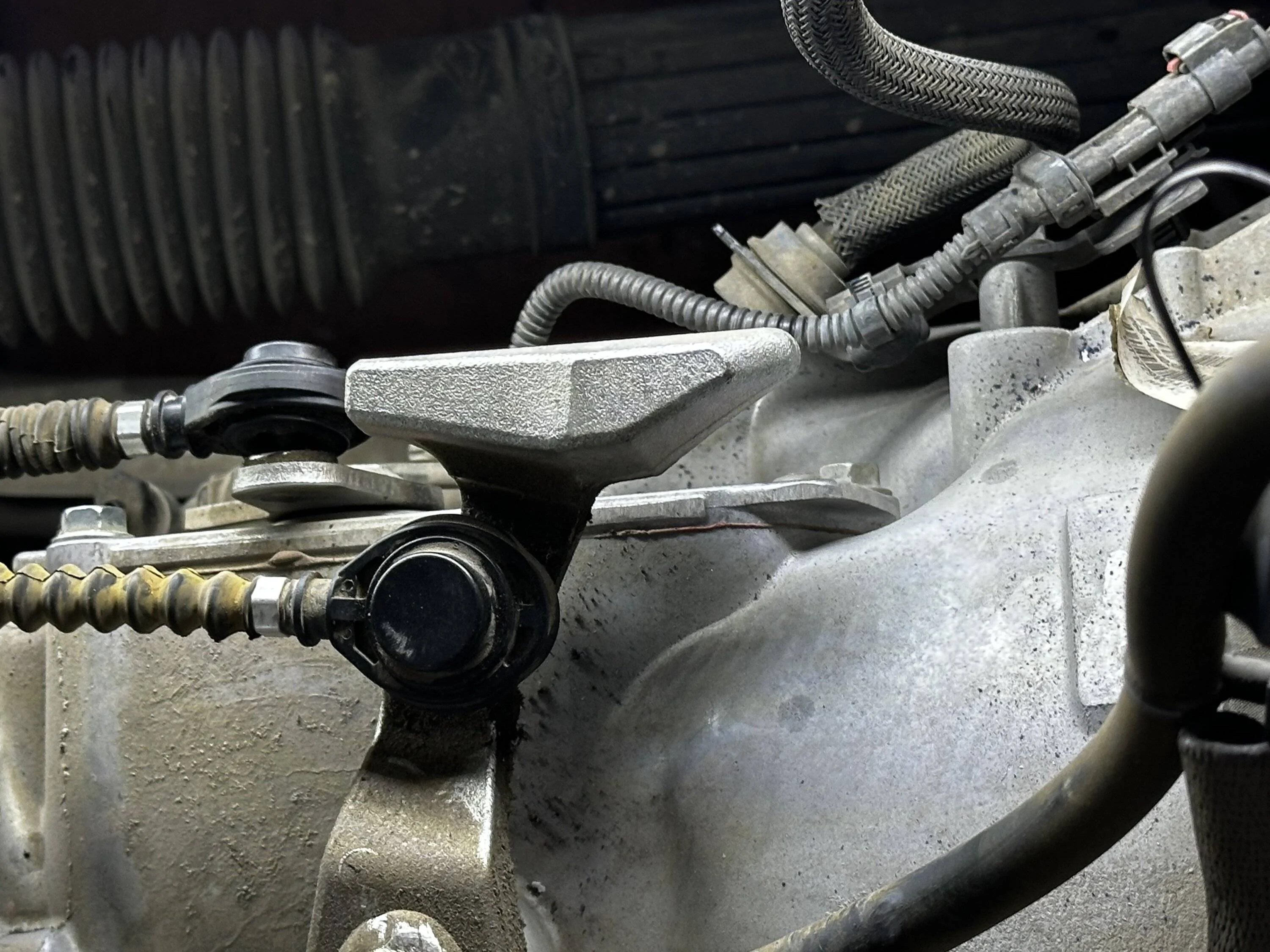 Jeep Gladiator Shift cable removal IMG_3038