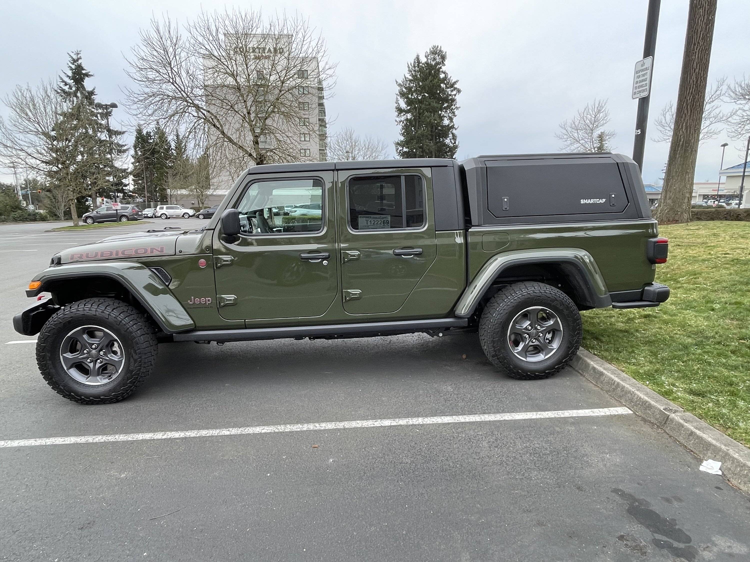 Jeep Gladiator Ok.  Need a quick and dirty thumbs up or down on purchasing 2023 Diesel Gladiator Rubicon 169DF311-5A28-45E9-88D9-3583D3D9A349