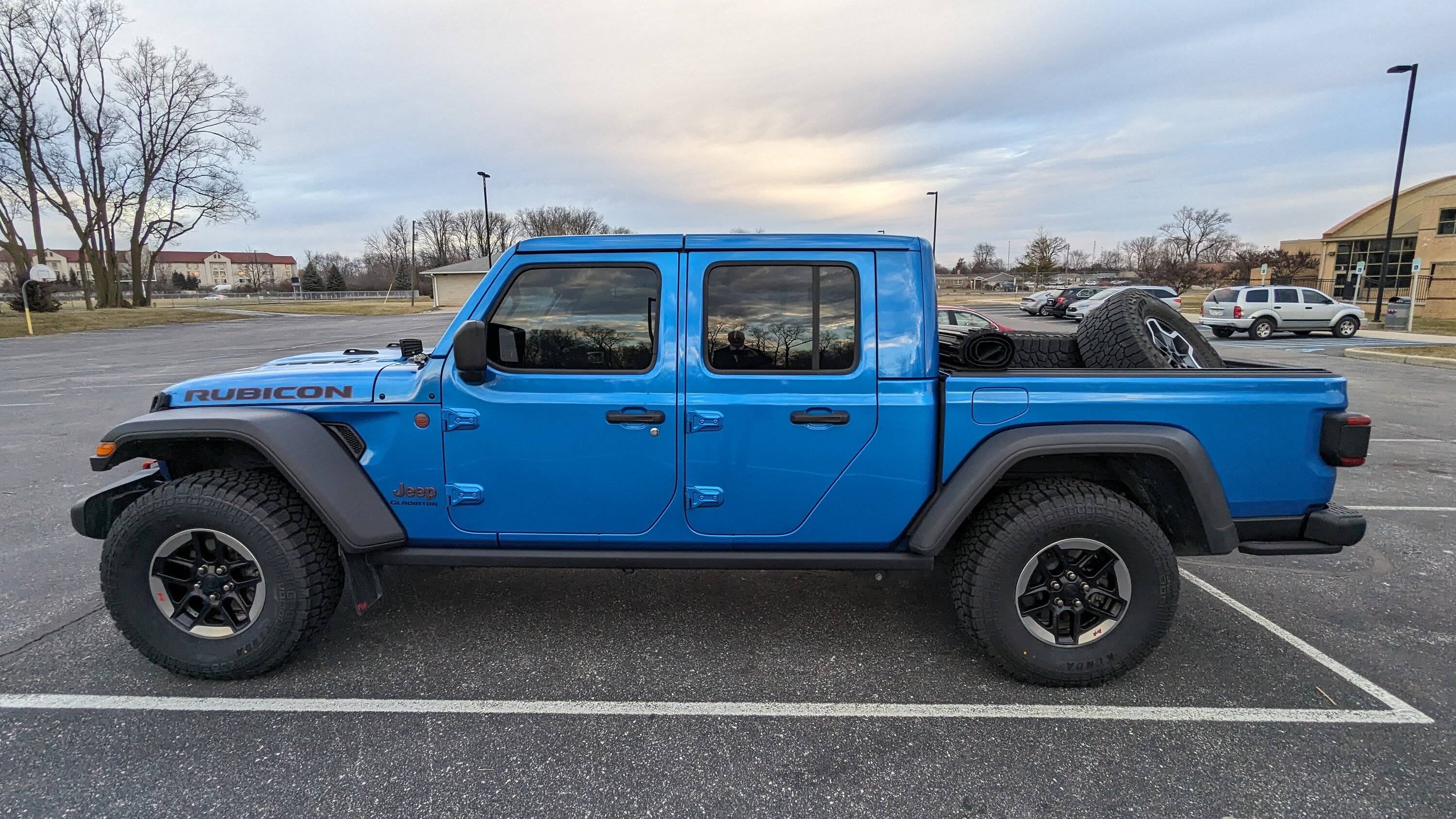 Jeep Gladiator Hydro Blue Build has Begun! PXL_20240208_131103103.MP