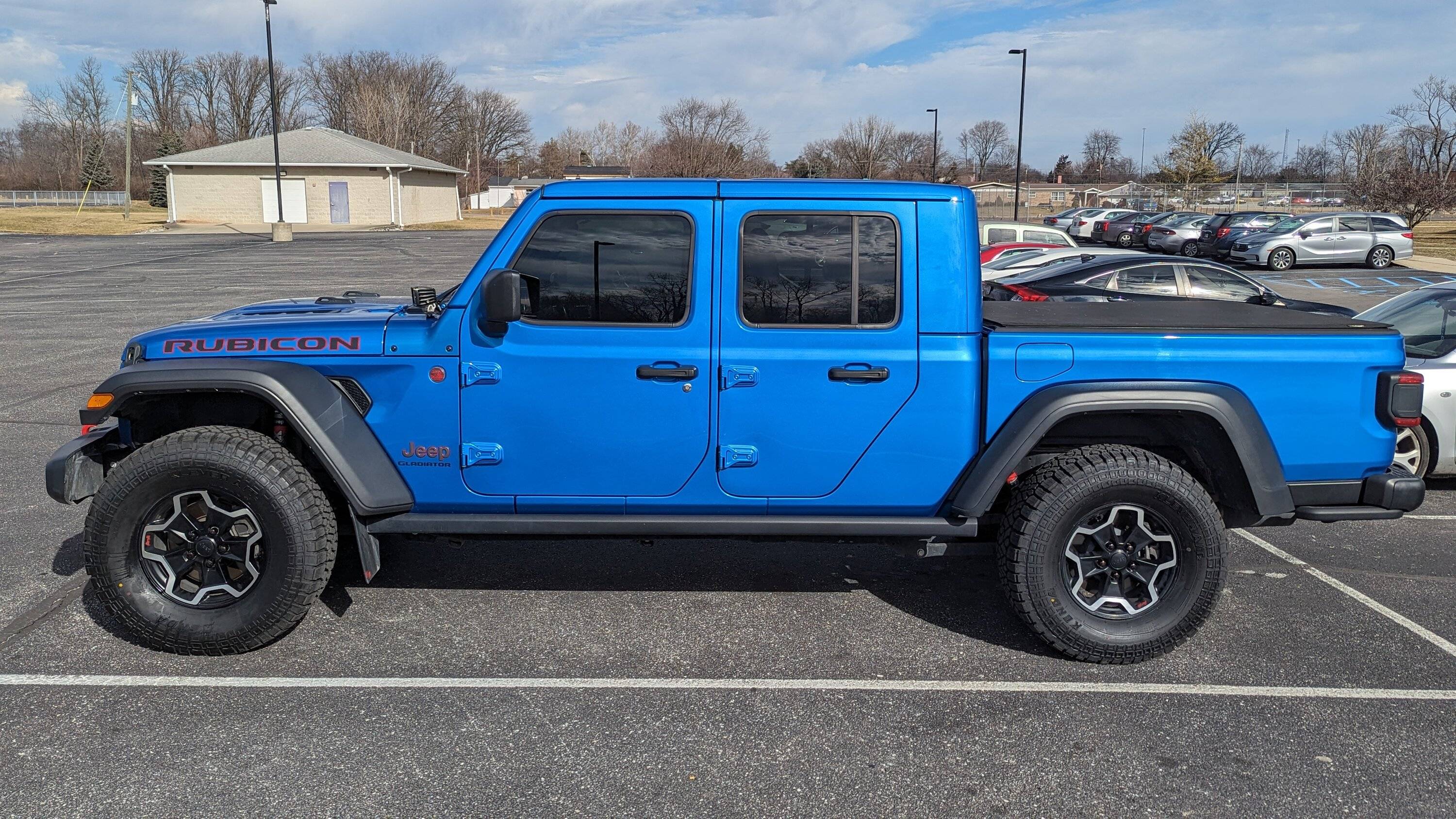 Jeep Gladiator Hydro Blue Build has Begun! PXL_20240208_161918904.MP