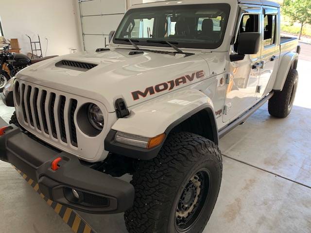 Jeep Gladiator 2022 Gladiator Mojave IMG_1088 (1)