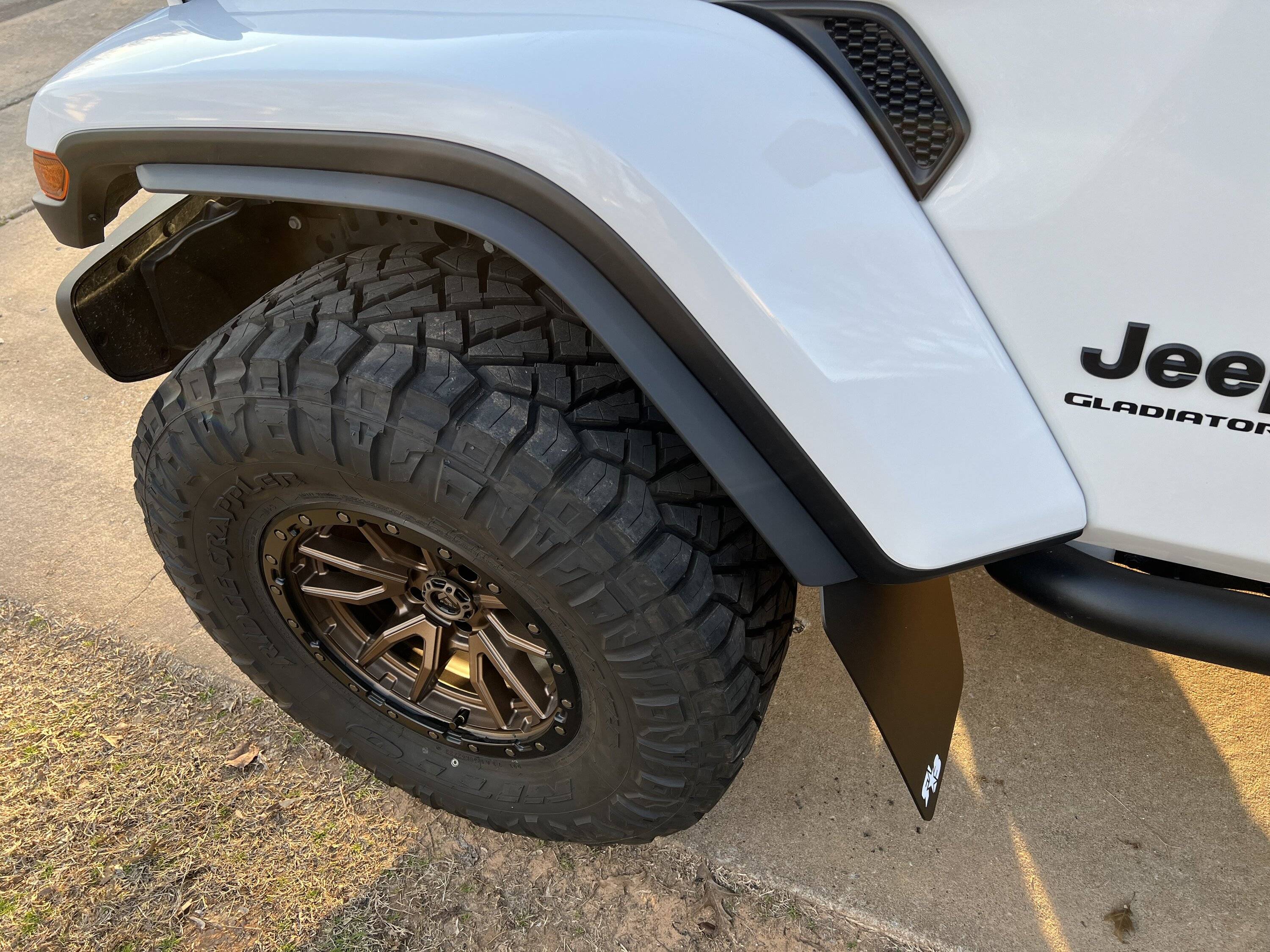 Jeep Gladiator Pavement Princess: my 1st Jeep - JT Sport S IMG_2630