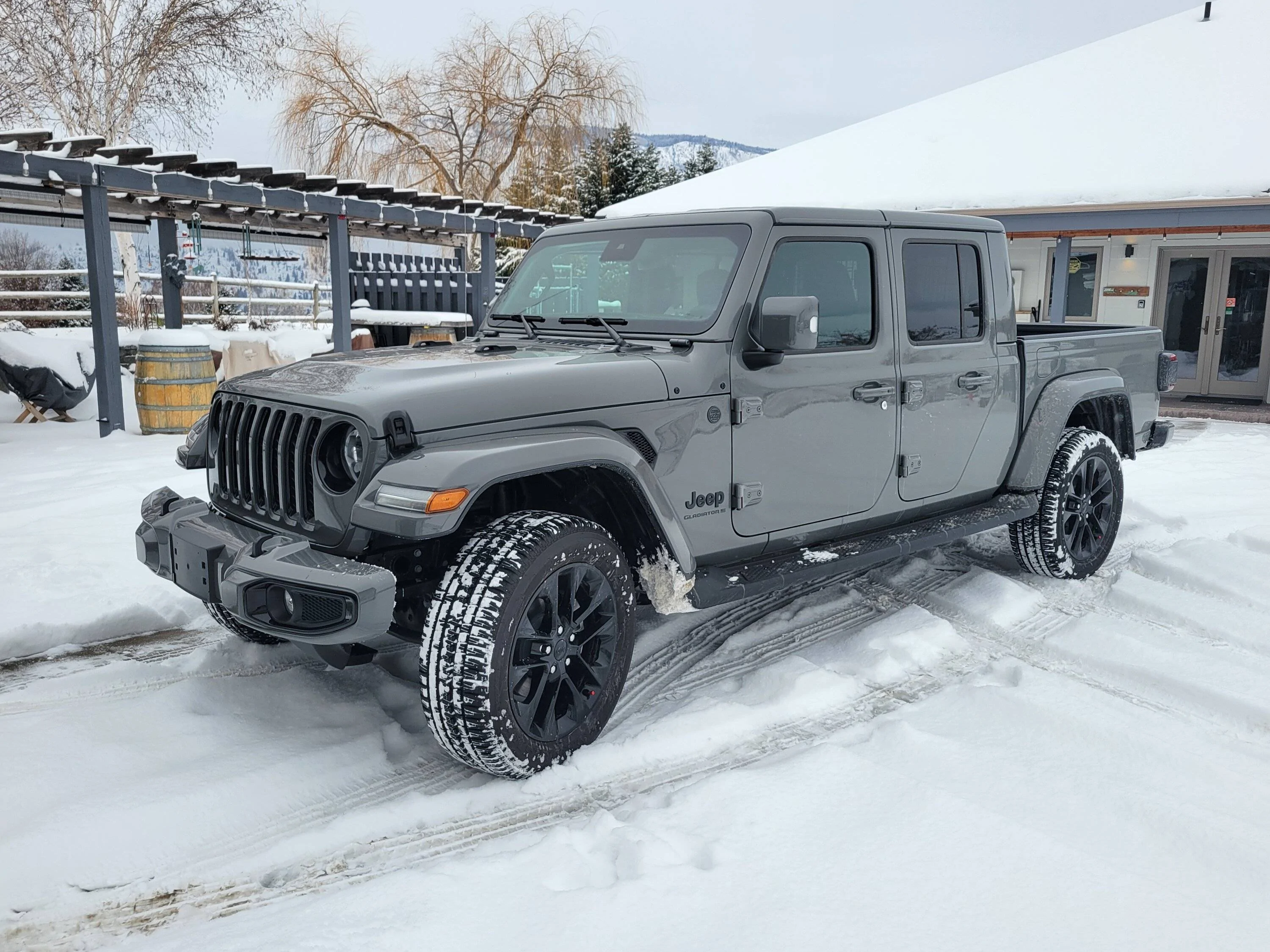 Jeep Gladiator Bedliner or bed mat? Gladiator in snow 1-19-2024