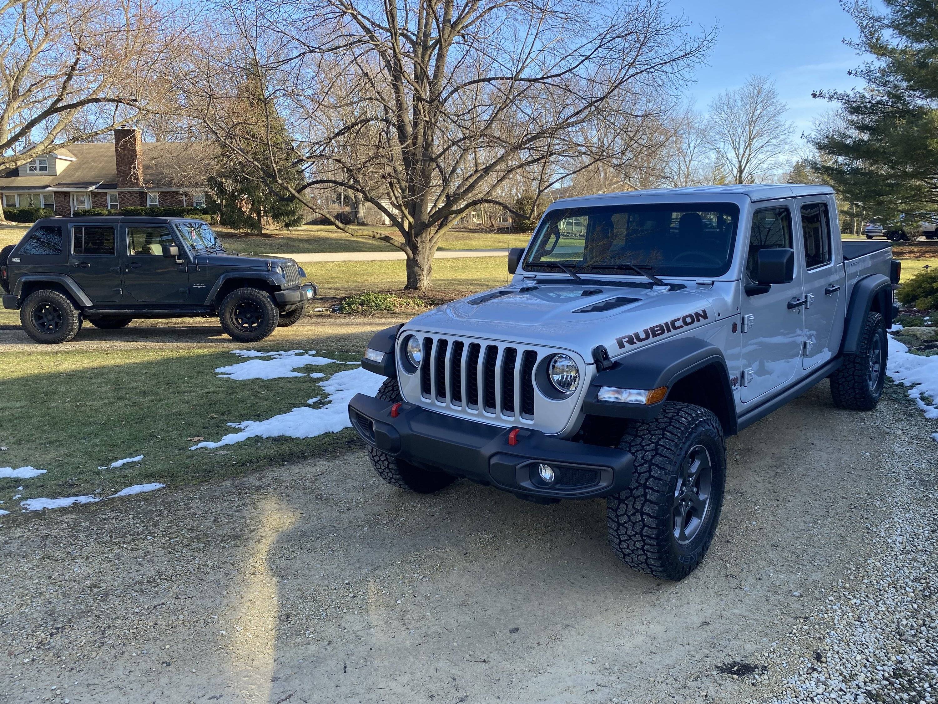 Jeep Gladiator SILVER ZYNITH Gladiator JT Club IMG_1486