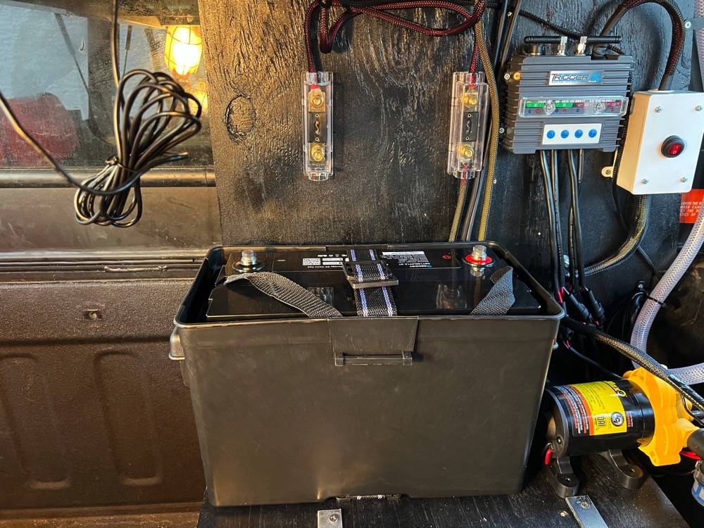 Jeep Gladiator Solar Panel on Roof Rack 31_100aHBattery_1
