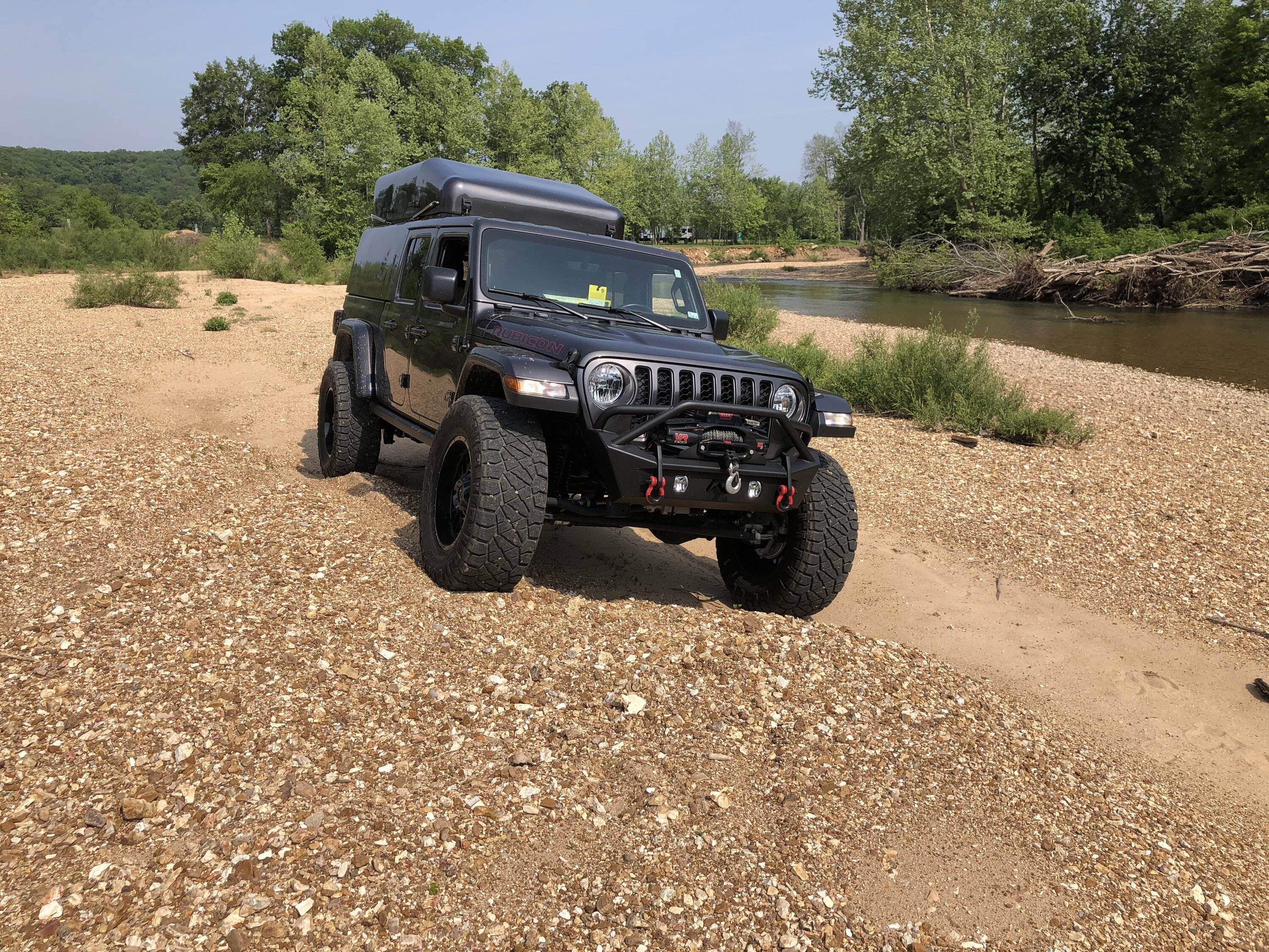 Jeep Gladiator Integrated Roof + Bed Topper Combination - options? IMG_8250