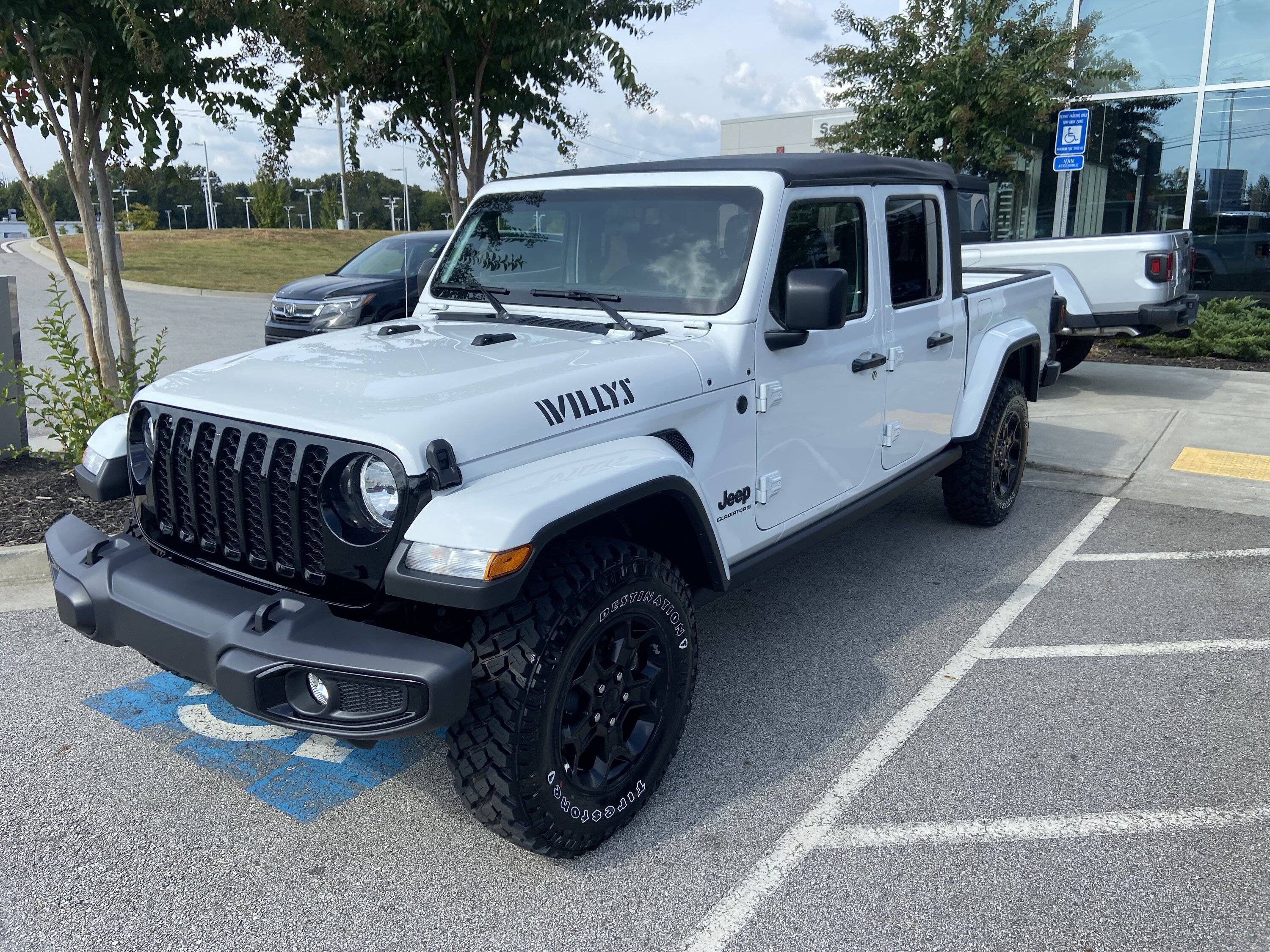 Jeep Gladiator Stock Rock Sliders (Free) IMG_6928