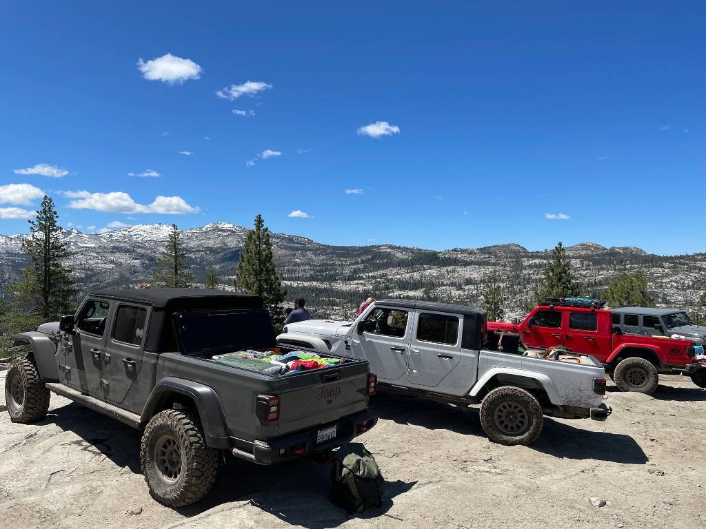 Jeep Gladiator Looking for recommendations on rock sliders SQu6xb