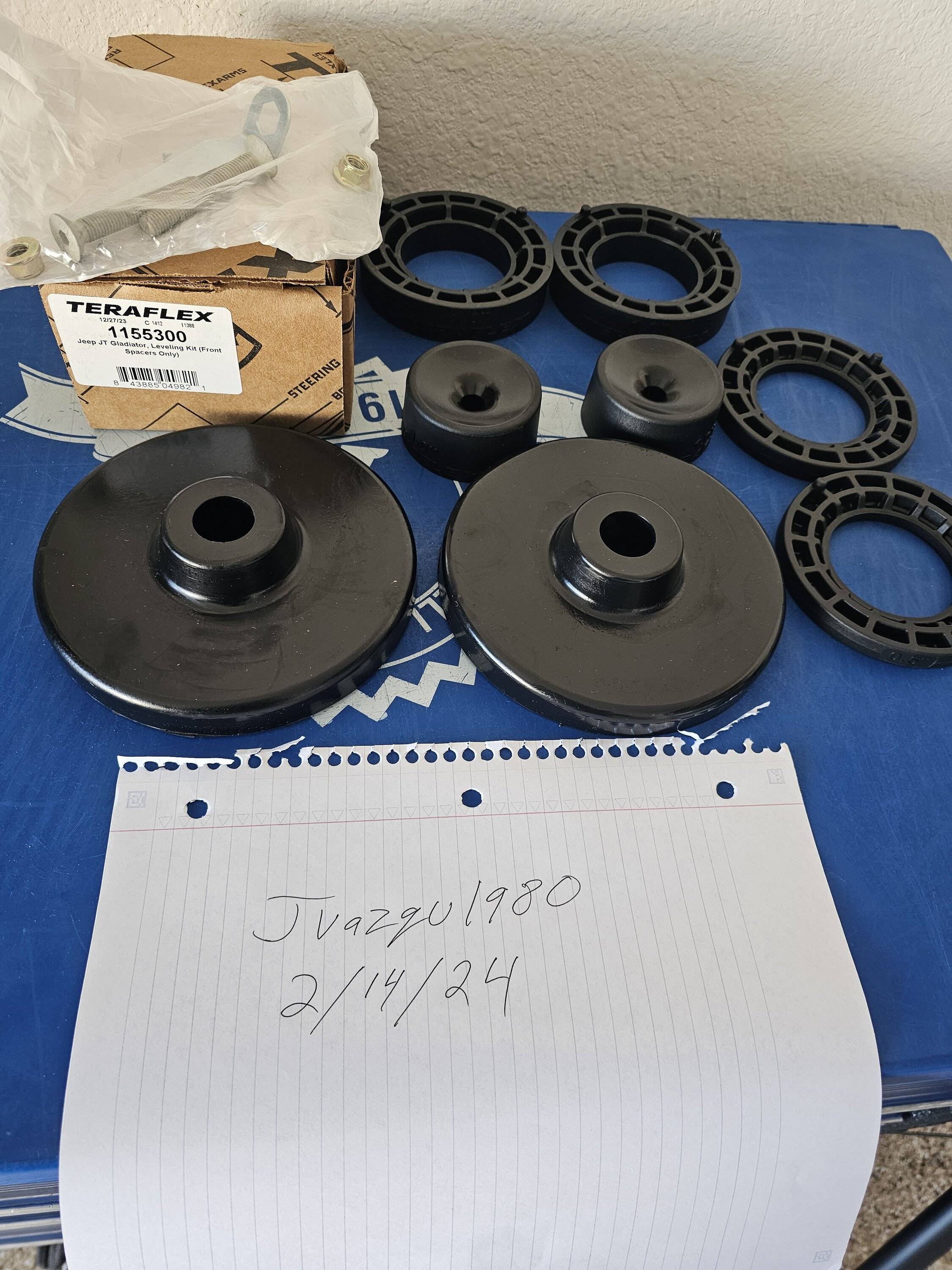Jeep Gladiator $75 --Teraflex 1.5 inch spacer kit and daystar 3/4 inch rear spacers 1000008227