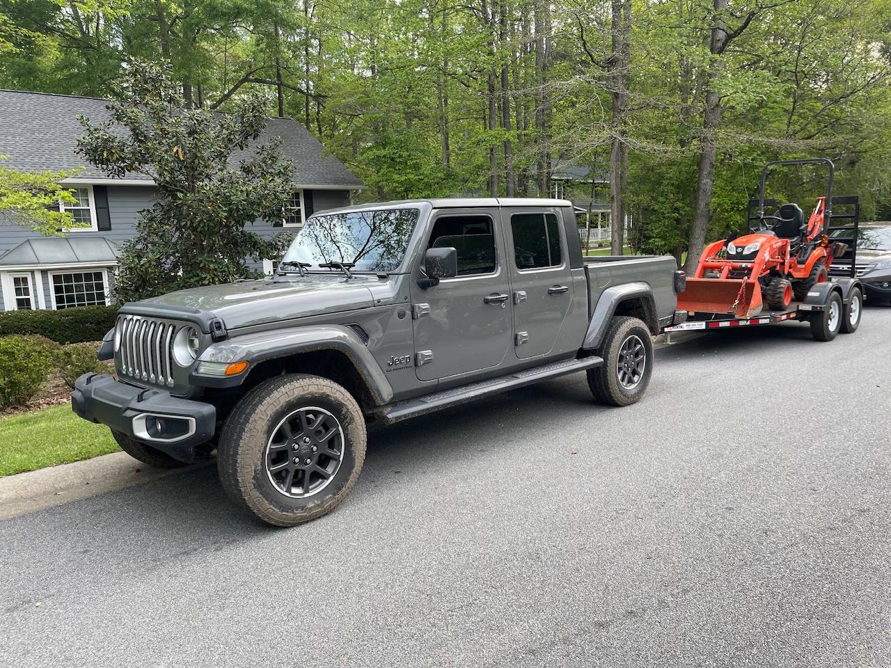 Jeep Gladiator Rubi shocks on stock suspension IMG_2634