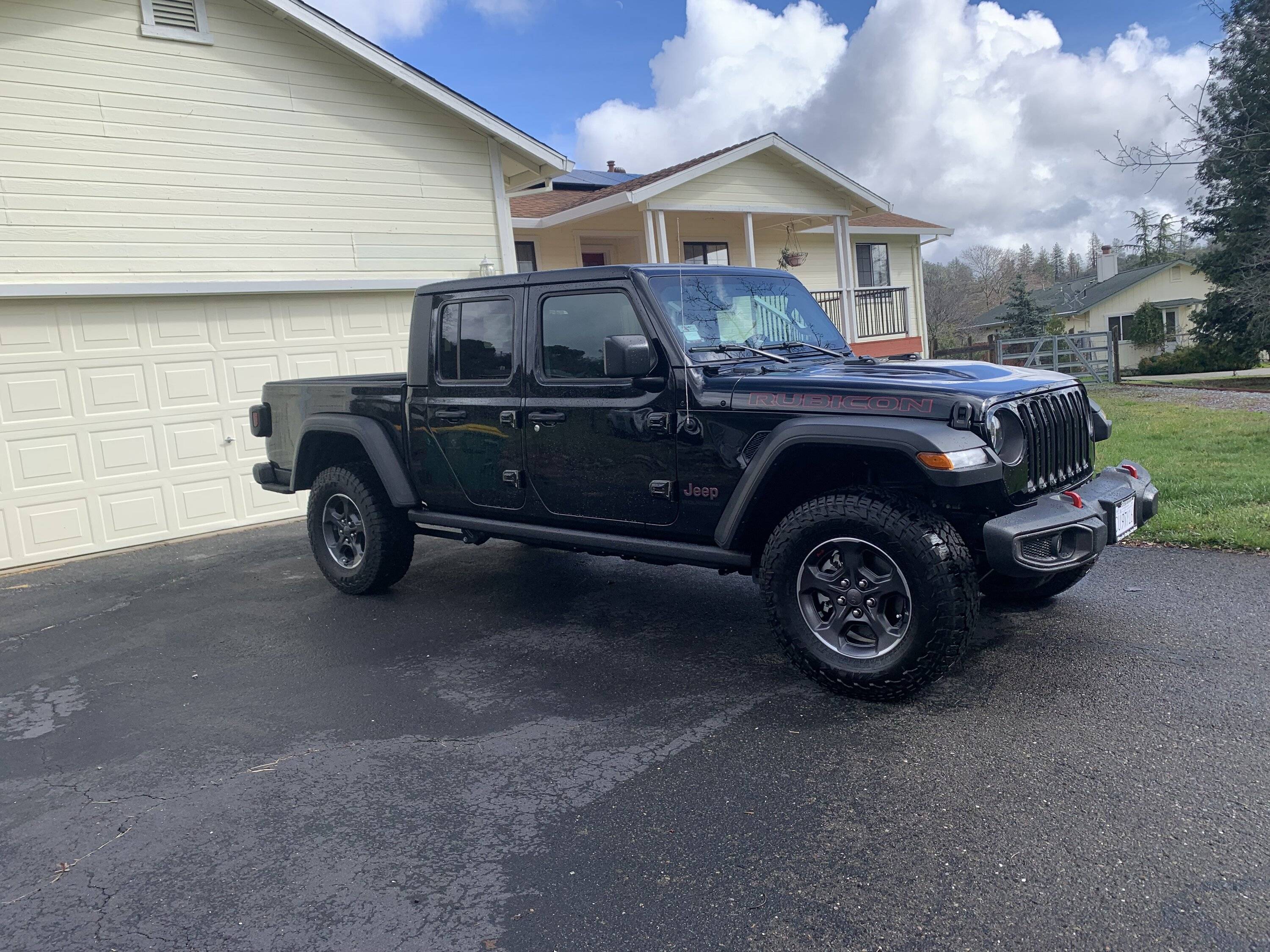 Jeep Gladiator Newby Looking for Security Options IMG_4182