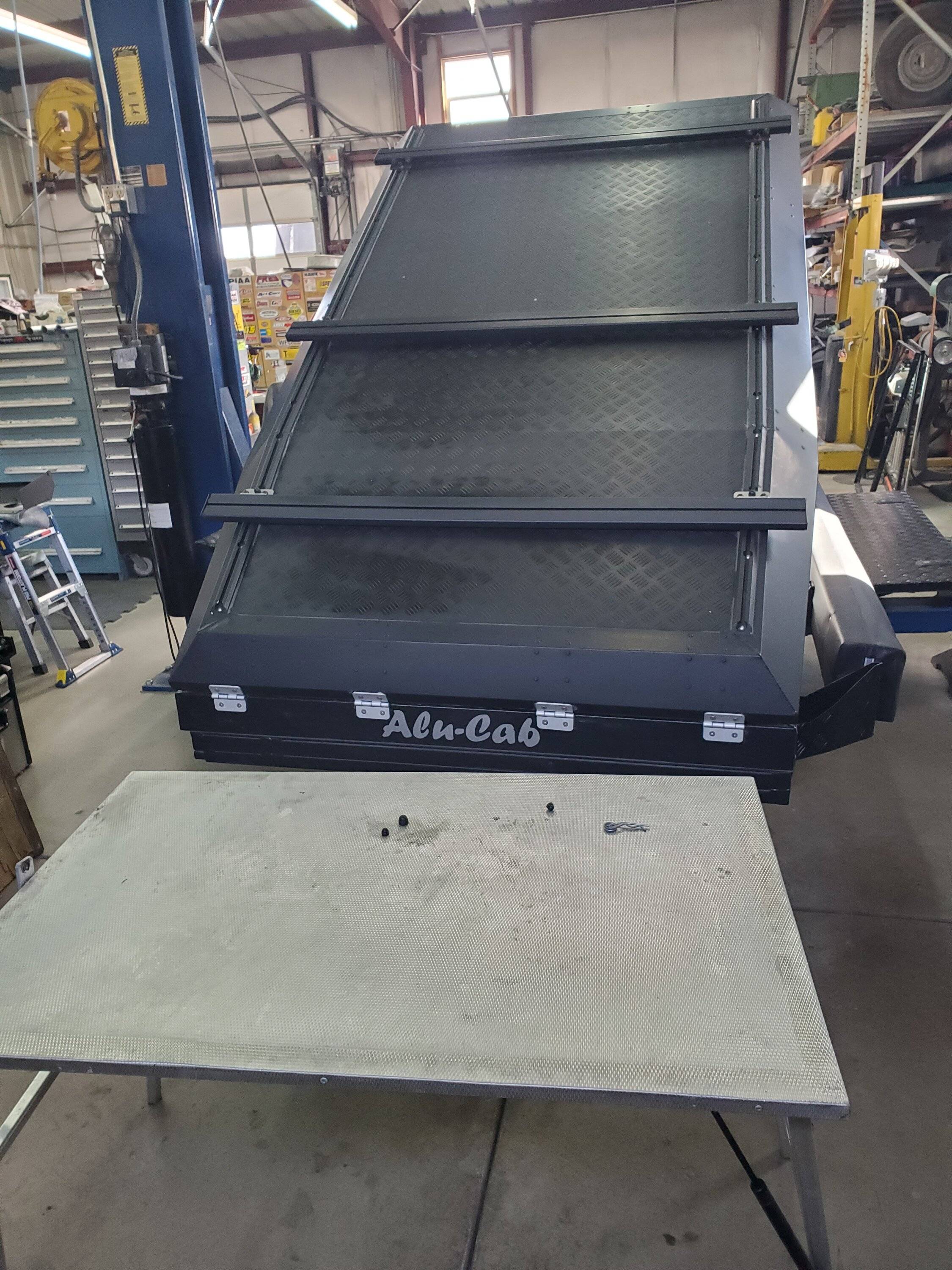 Jeep Gladiator Alu-Cab Canopy Camper Roll Call 20240211_121909