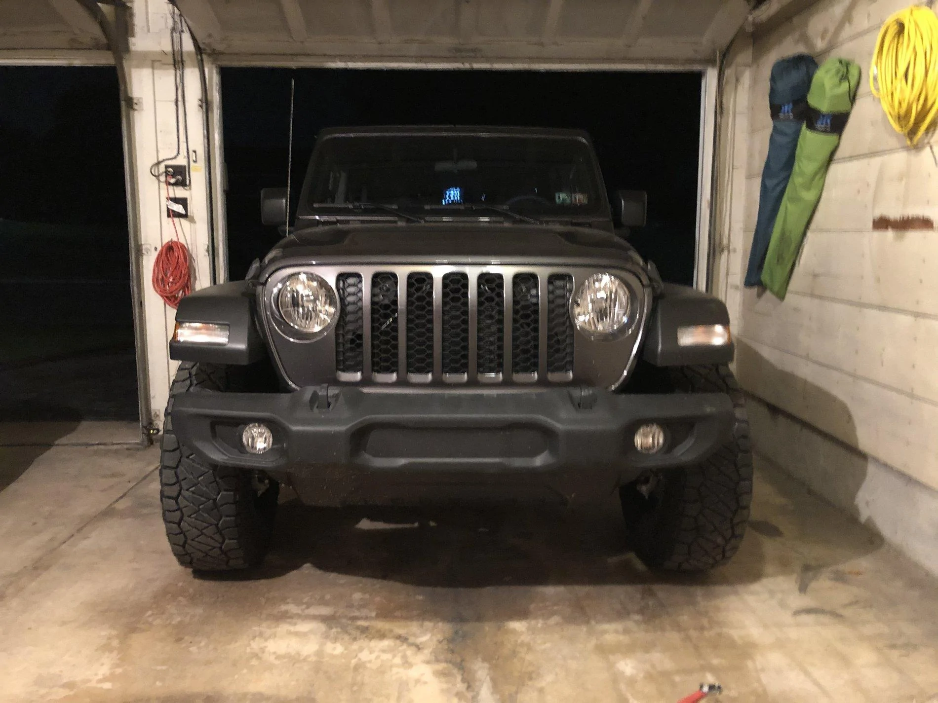 Jeep Gladiator GRANITE CRYSTAL JT Gladiator Club 7AB3E26D-2552-4724-9841-245185F81542