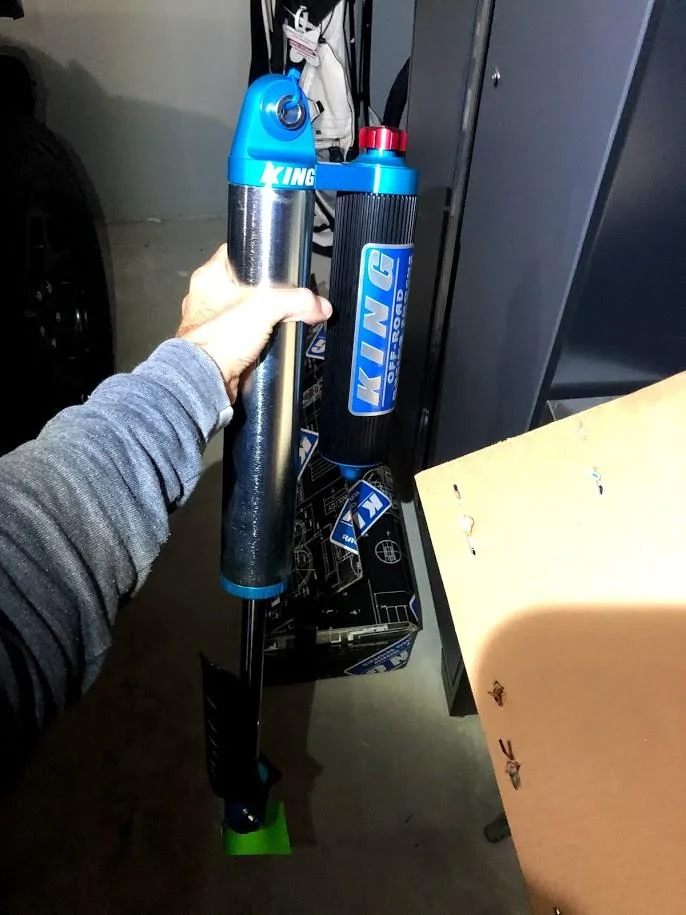 Jeep Gladiator Custom King Shocks bxIQEN4uBe5dZ7fXPEXCaFNpwvntHjgzCprDPBK5MJN3TfMO6u_34-eNLvSpMglWHUnevxEaz9gtA_uObps=w687-h915
