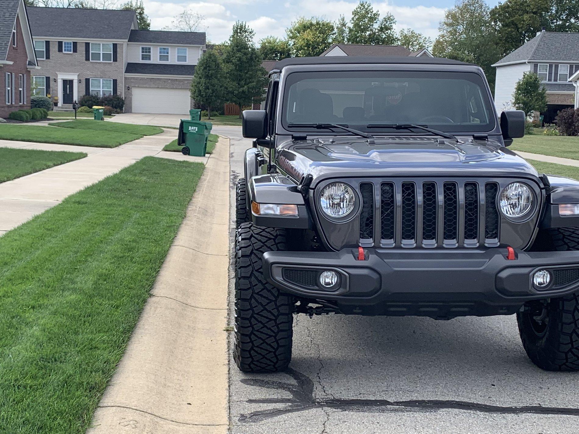 Jeep Gladiator What wheels are you putting on you JT? A1644DEC-E752-4199-BB87-551F2B3F9CF6