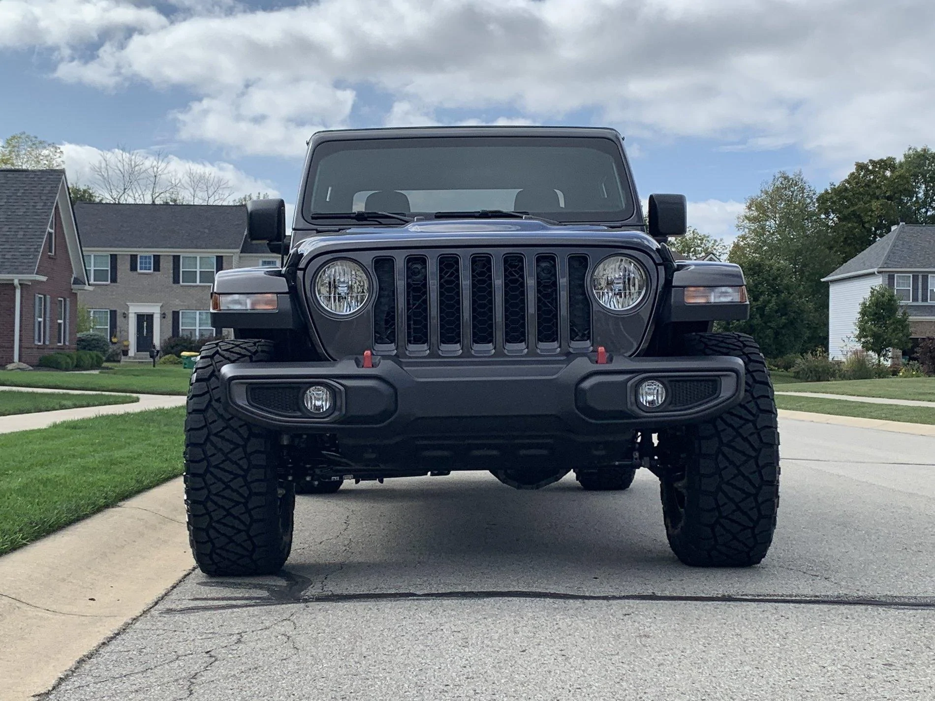 Jeep Gladiator What wheels are you putting on you JT? 05F657F1-A09B-4549-BF9D-8F29566642B6