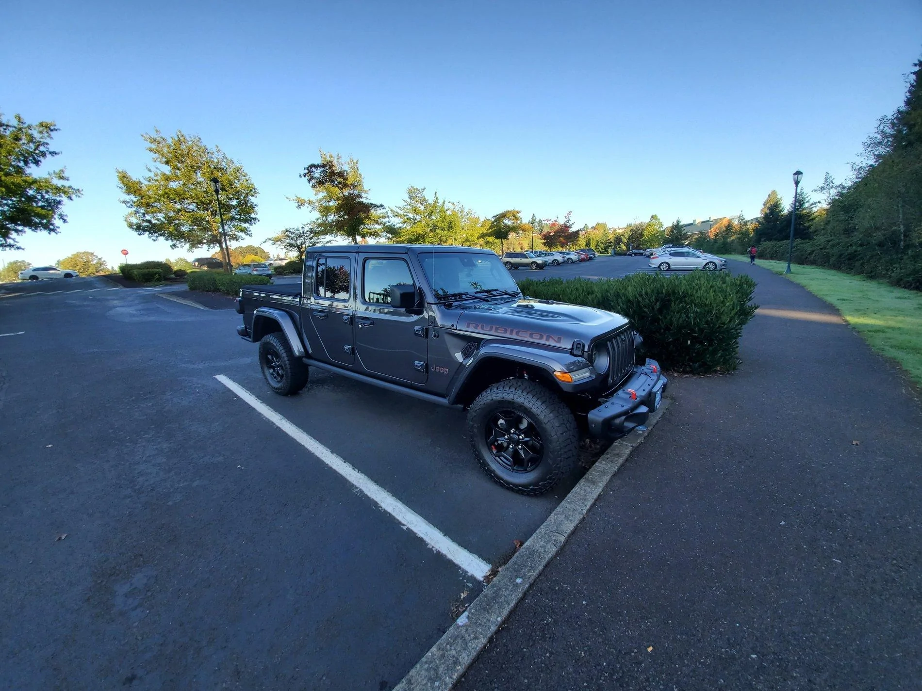 Jeep Gladiator The GCM-JTLE-OMC... Granite Crystal Metallic- JT Launch Edition- Original Motor Club 20191001_090110