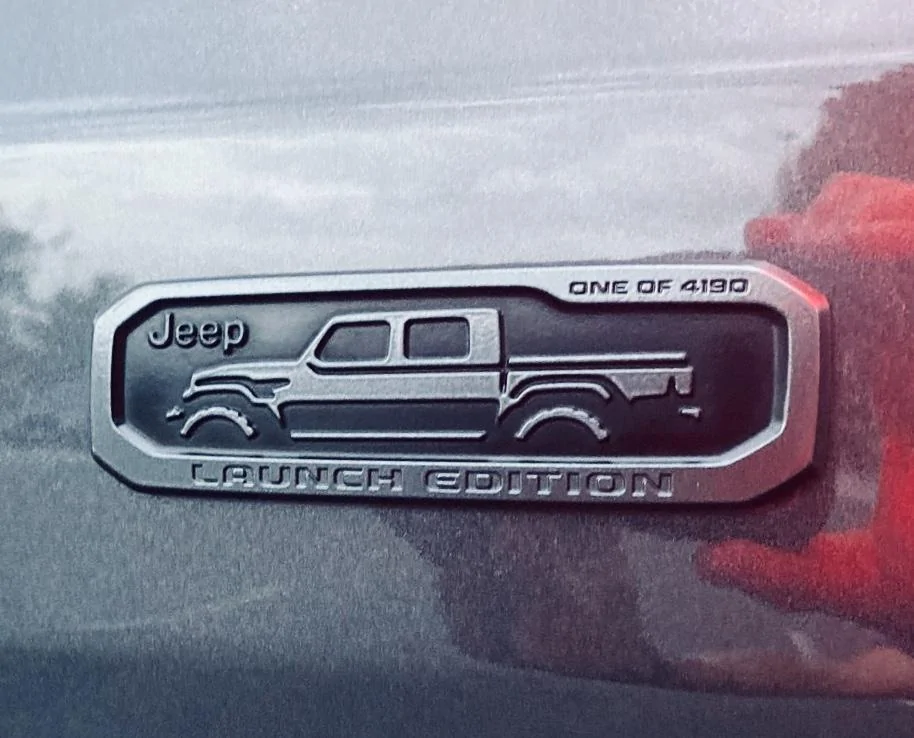 Jeep Gladiator The GCM-JTLE-OMC... Granite Crystal Metallic- JT Launch Edition- Original Motor Club E52E1D32-A64C-4607-88E1-1846998184CF