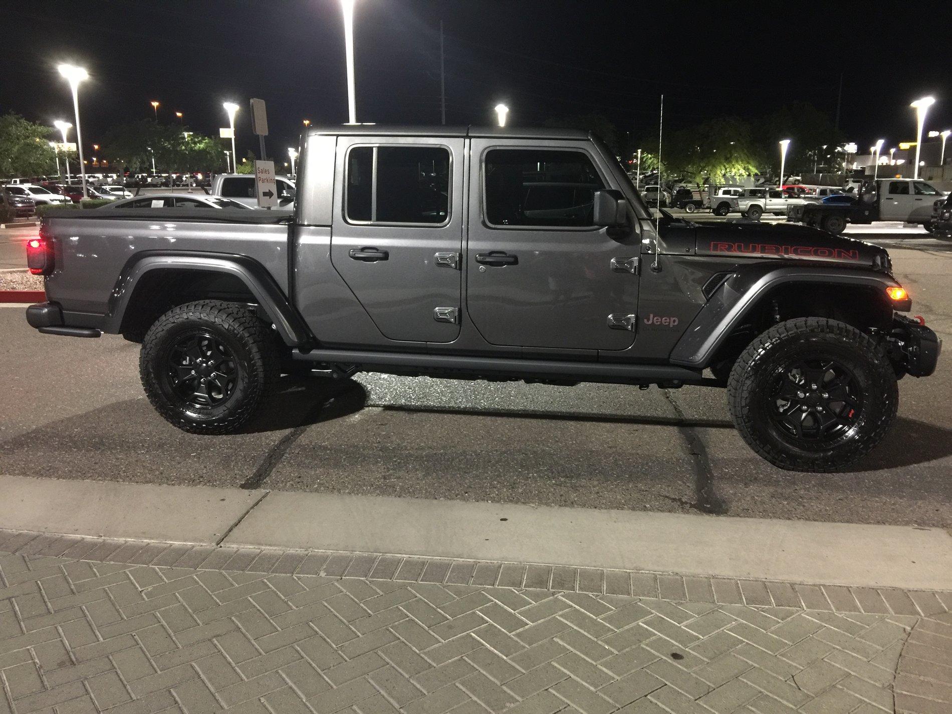 Jeep Gladiator The GCM-JTLE-OMC... Granite Crystal Metallic- JT Launch Edition- Original Motor Club IMG_2340