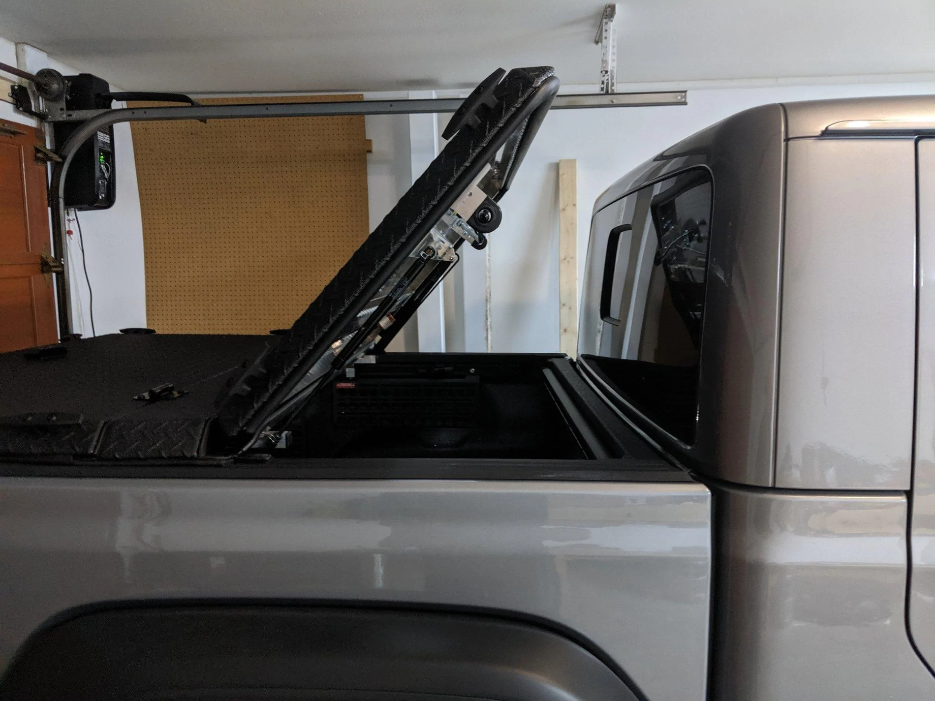 Jeep Gladiator Storage sucks, whats available MVIMG_20191005_094825