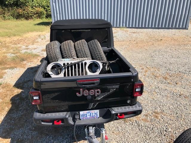 Jeep Gladiator BLACK Gladiator JT Club AA61EAF4-697D-46CD-A226-9DE780007B45