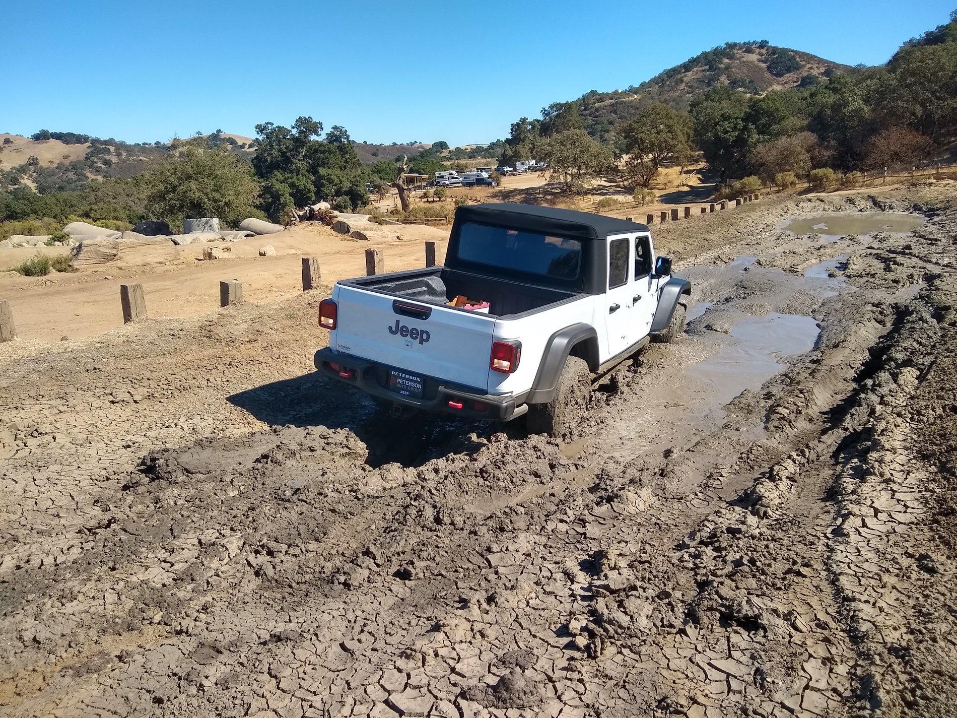 Jeep Gladiator BRIGHT WHITE Gladiator JT Club IMG_20191005_143404235_HDR