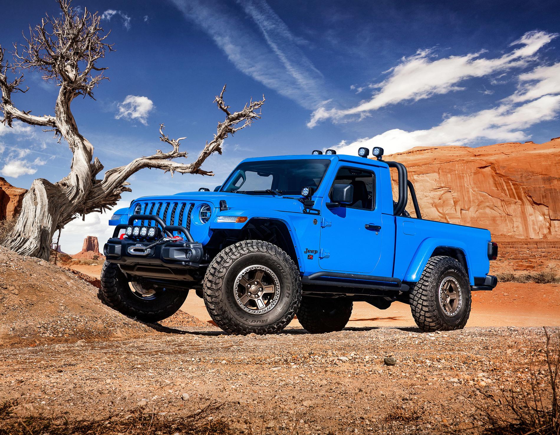 Jeep Gladiator Future of the Gladiator jeep-j6-concept_100697084_h