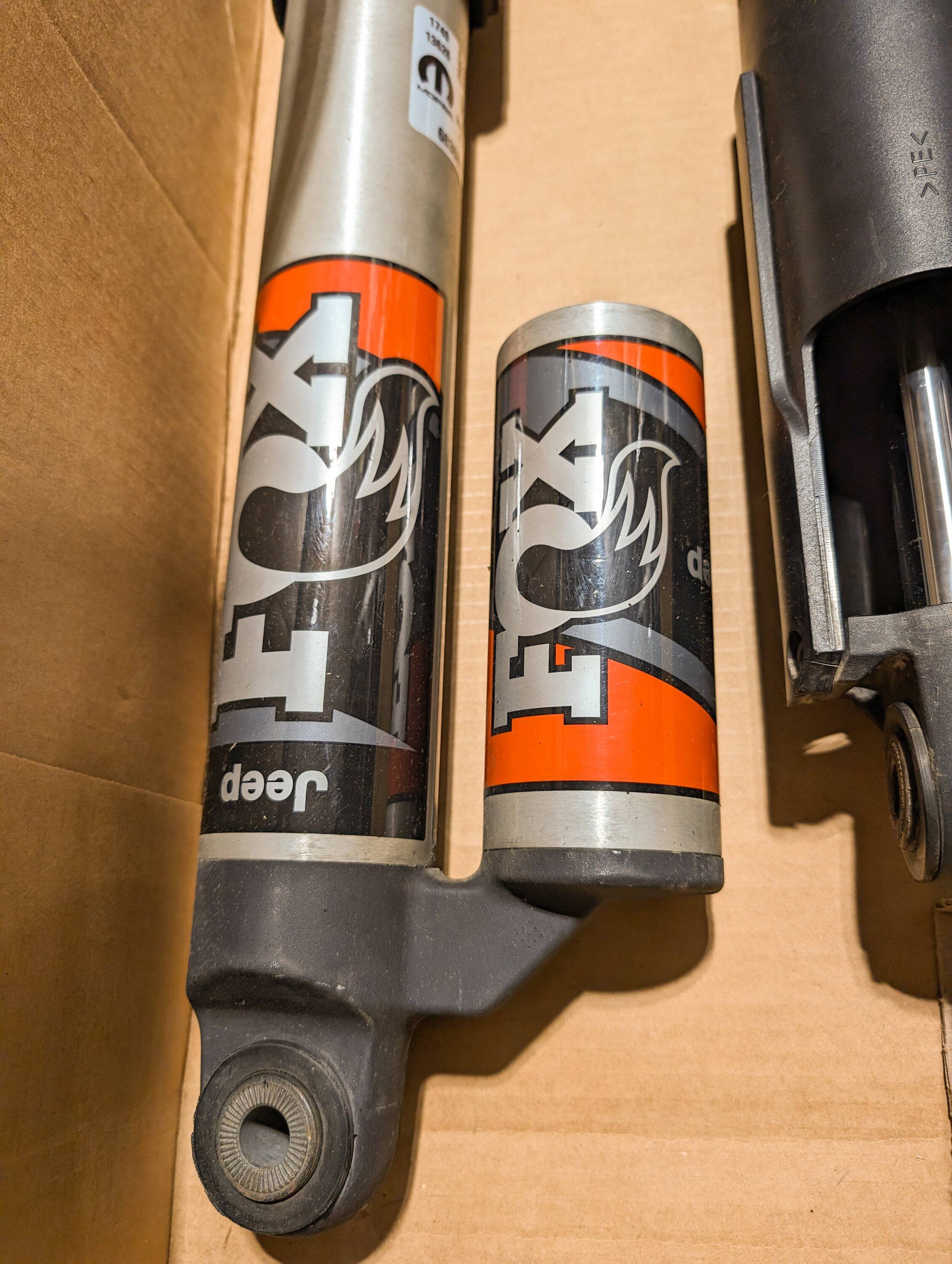 Jeep Gladiator OE Mojave FOX 2.5-inch internal bypass shocks $800 PXL_20240216_014850313
