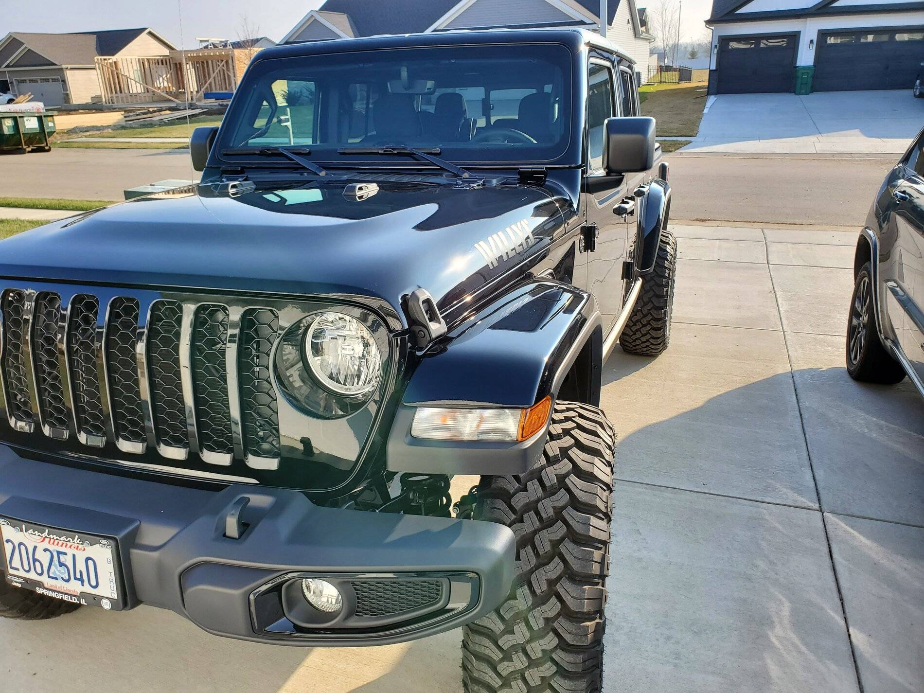 Jeep Gladiator Gladiators on Mopar 2" Lift Kit IMG_0803
