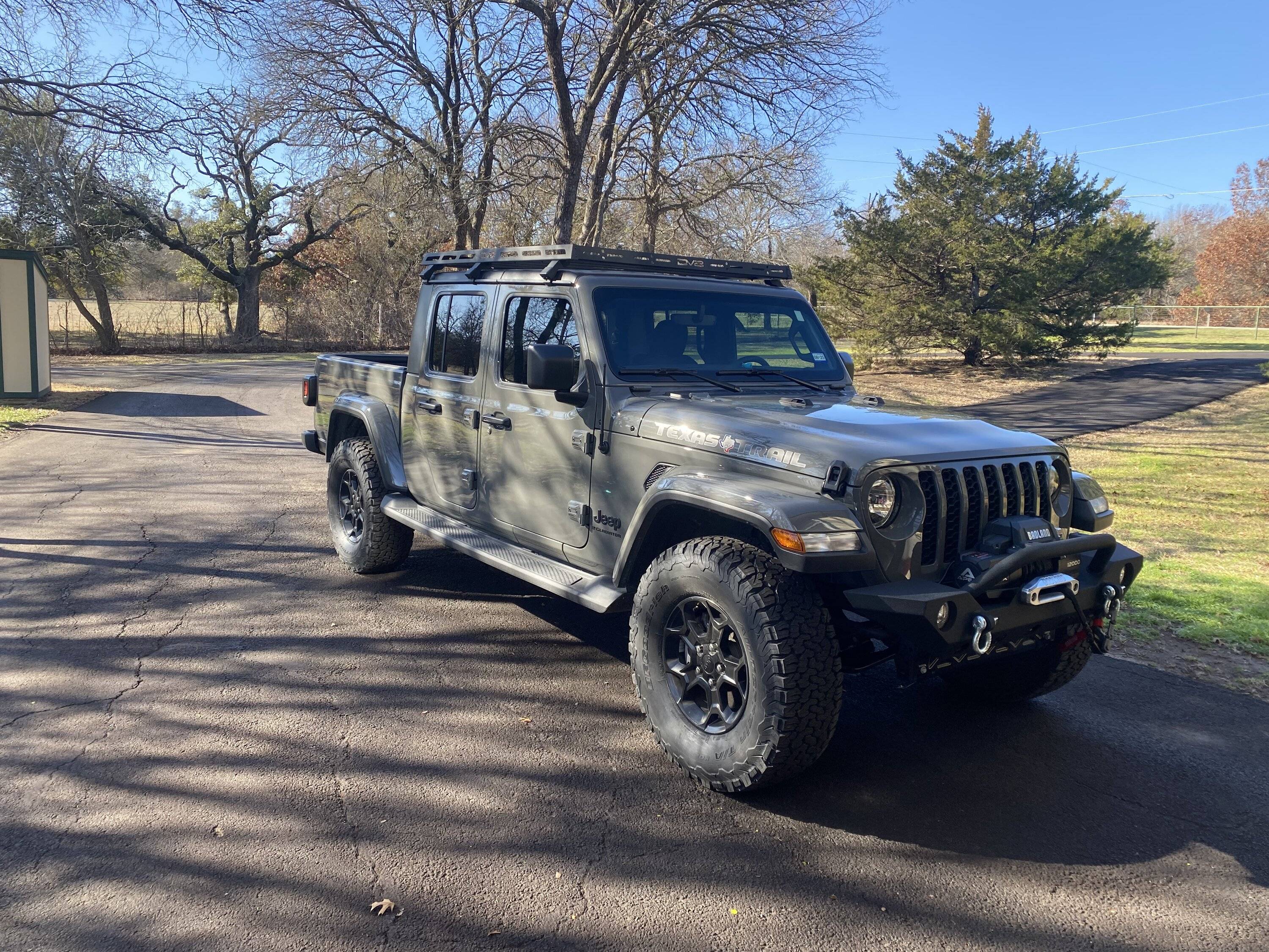 Jeep Gladiator Photos of my JT with new aluminum Barricade front bumper IMG_1535