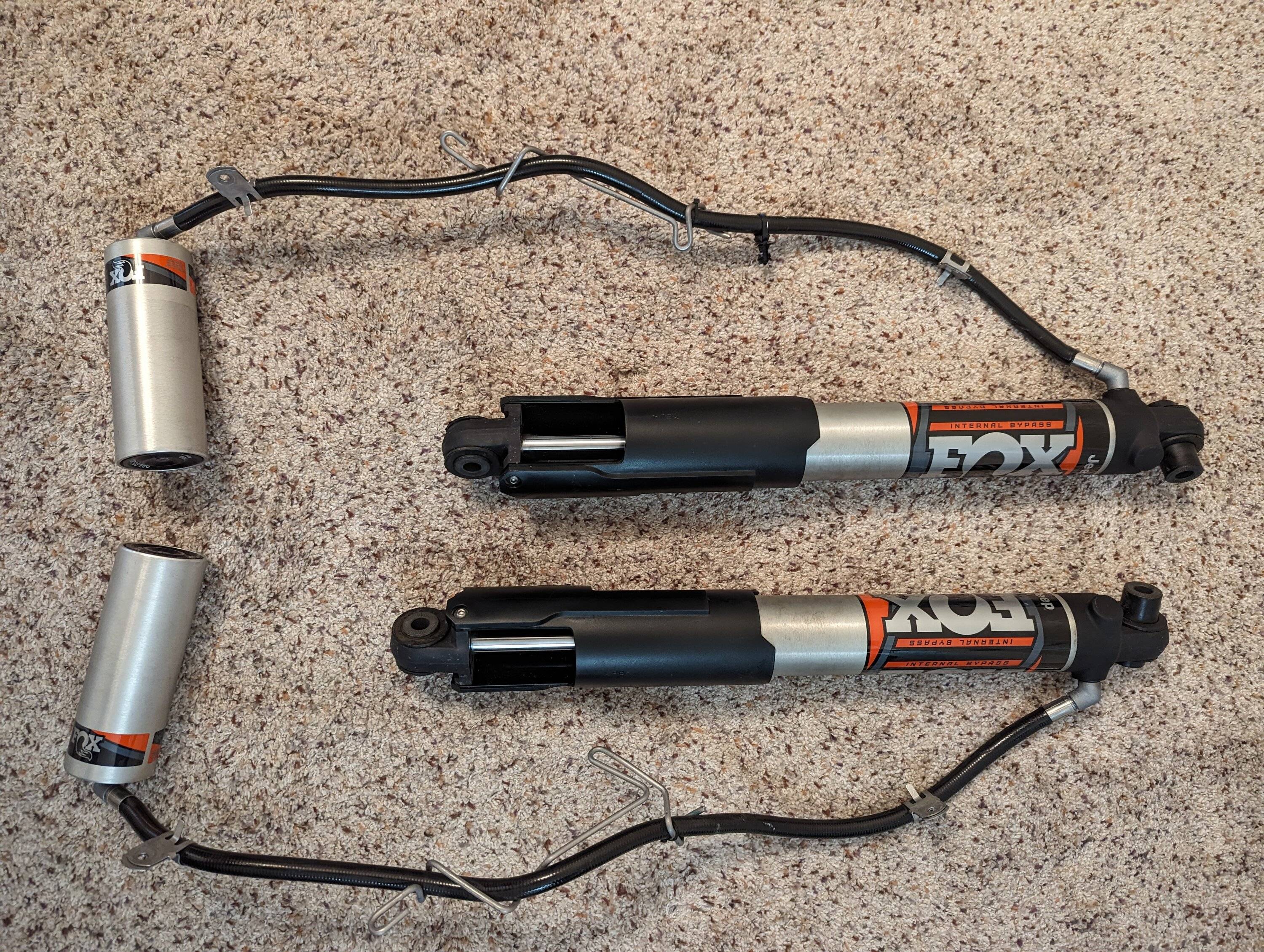 Jeep Gladiator Mojave fox 2.5 shocks PXL_20240216_211249590