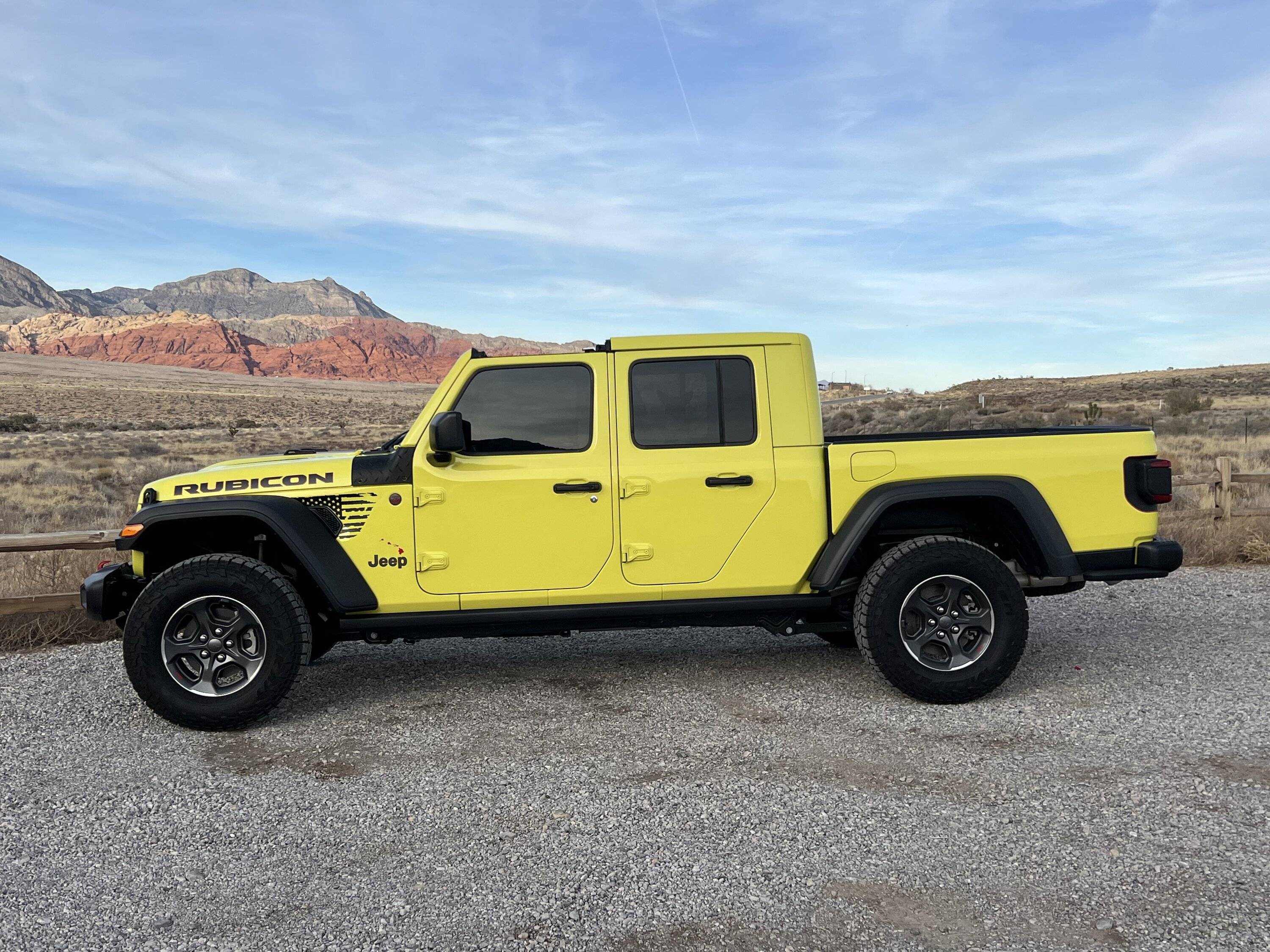 Jeep Gladiator HIGH VELOCITY YELLOW Gladiator JT Club IMG_0508