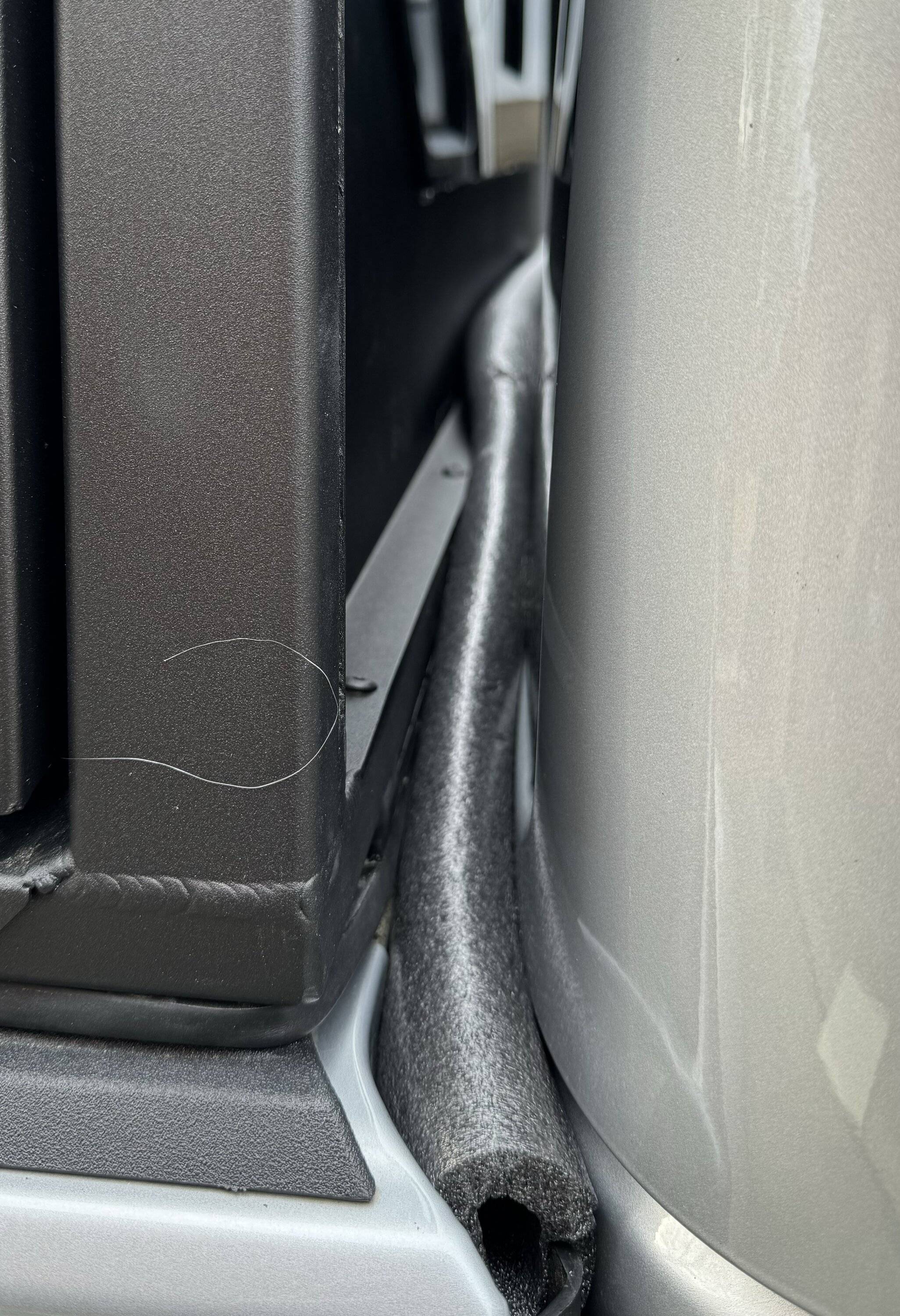 Jeep Gladiator Ear buffeting and relief vent noise/flutter after alucab and seat delete IMG_4261