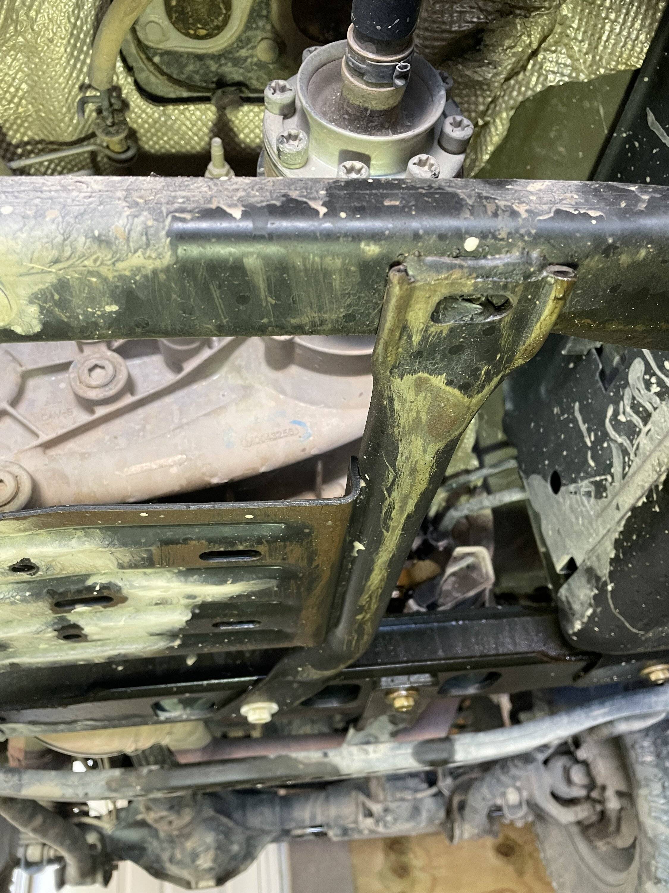 Jeep Gladiator Odd oil leak from back of JTR engine IMG_4231